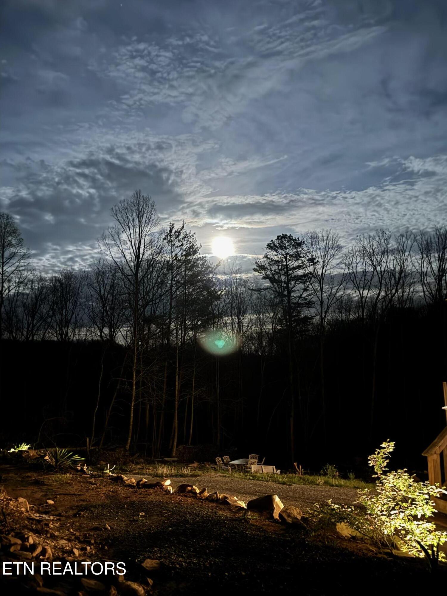 184 Tecumseh Trail Speedwell TN 37870