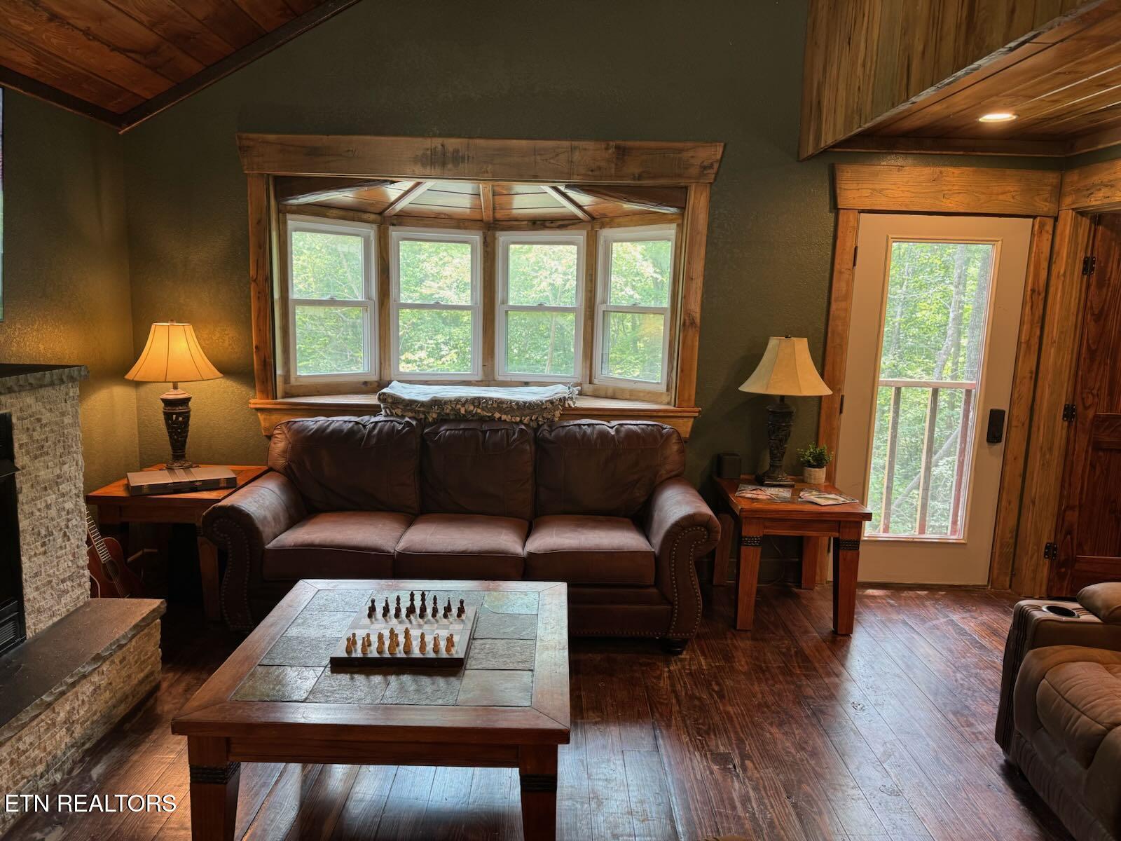 184 Tecumseh Trail Speedwell TN 37870