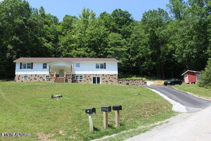 2915 Flat Hollow Road Speedwell TN 37870
