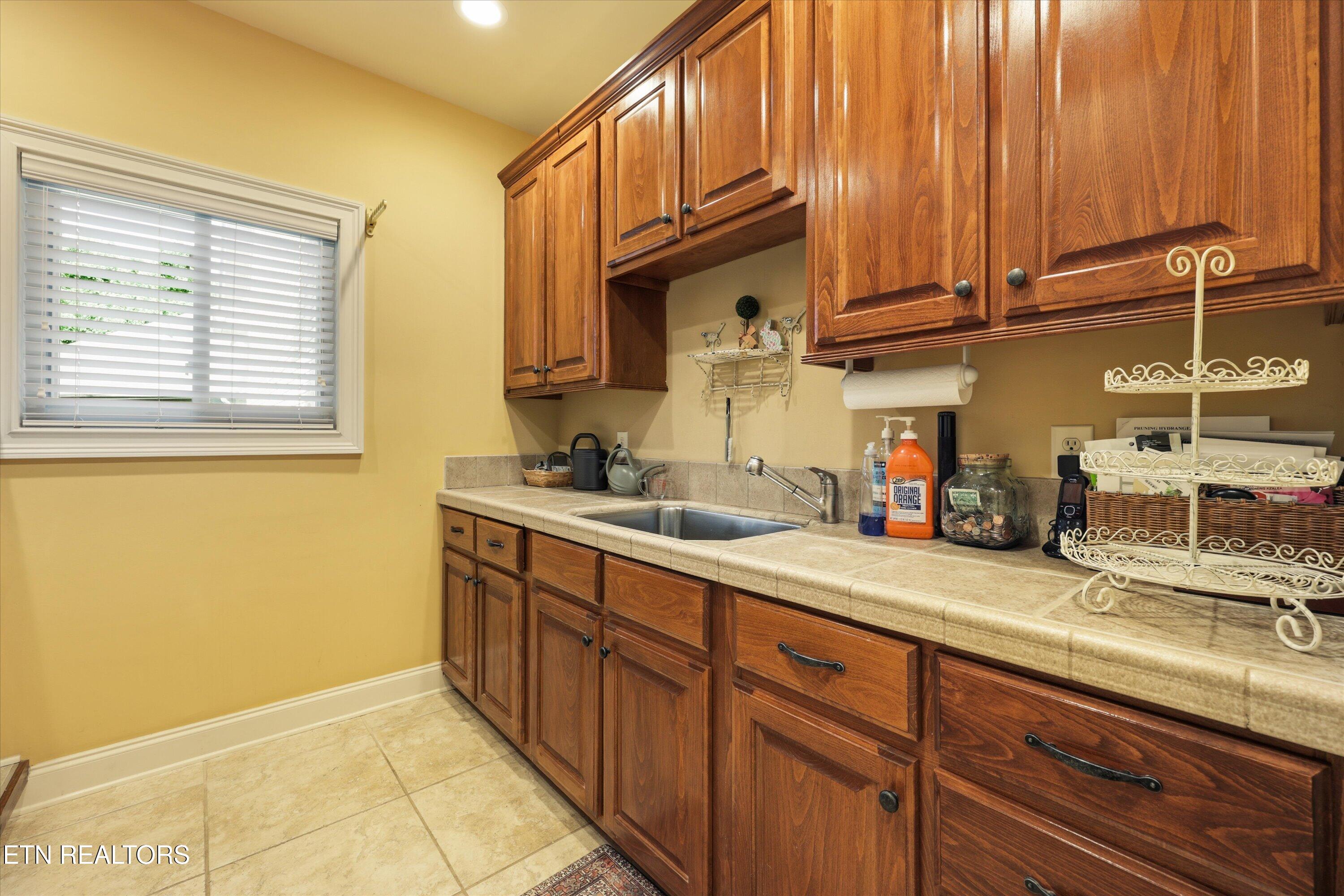 212 Okema Loudon TN 37774