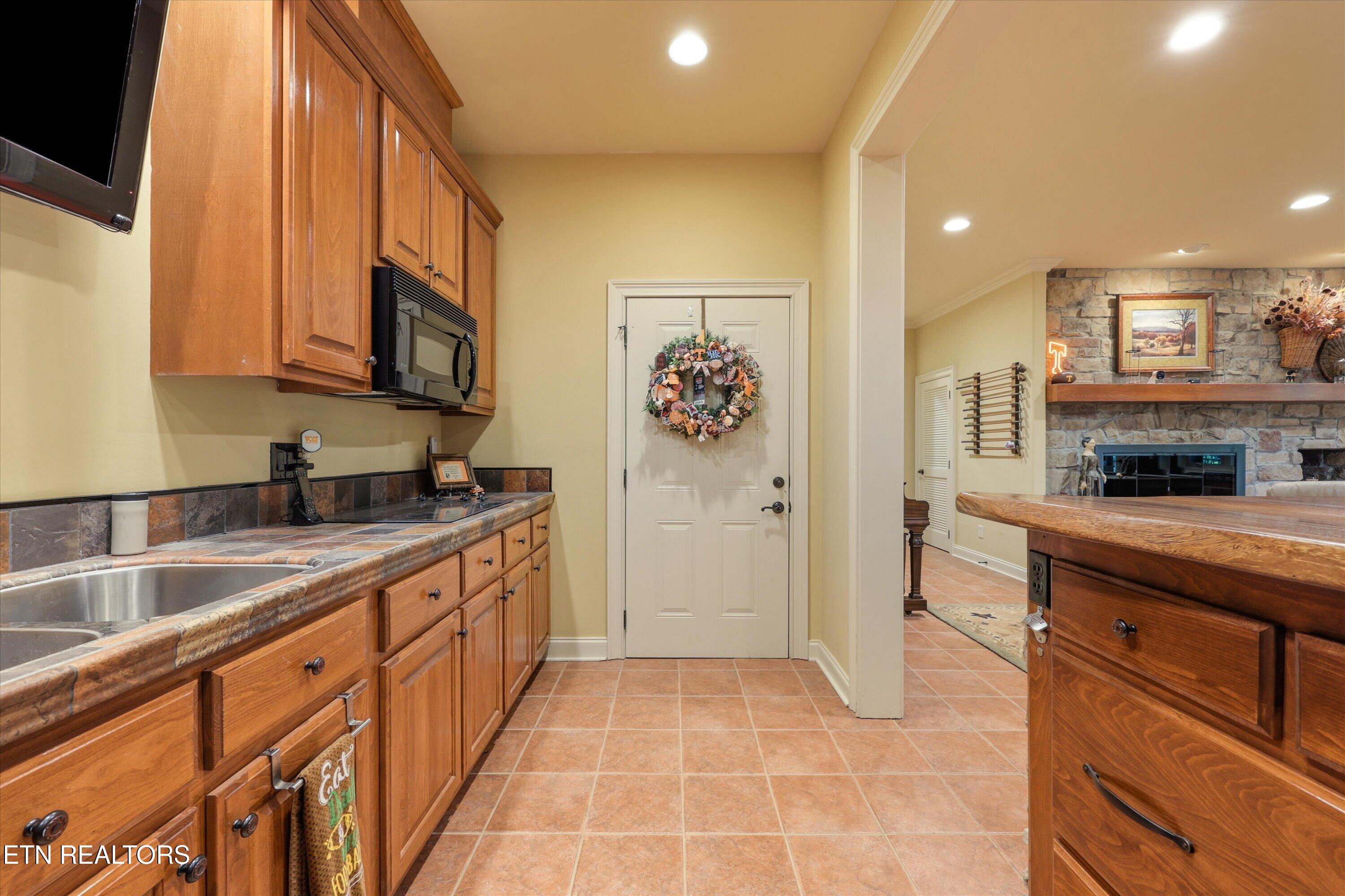 212 Okema Loudon TN 37774
