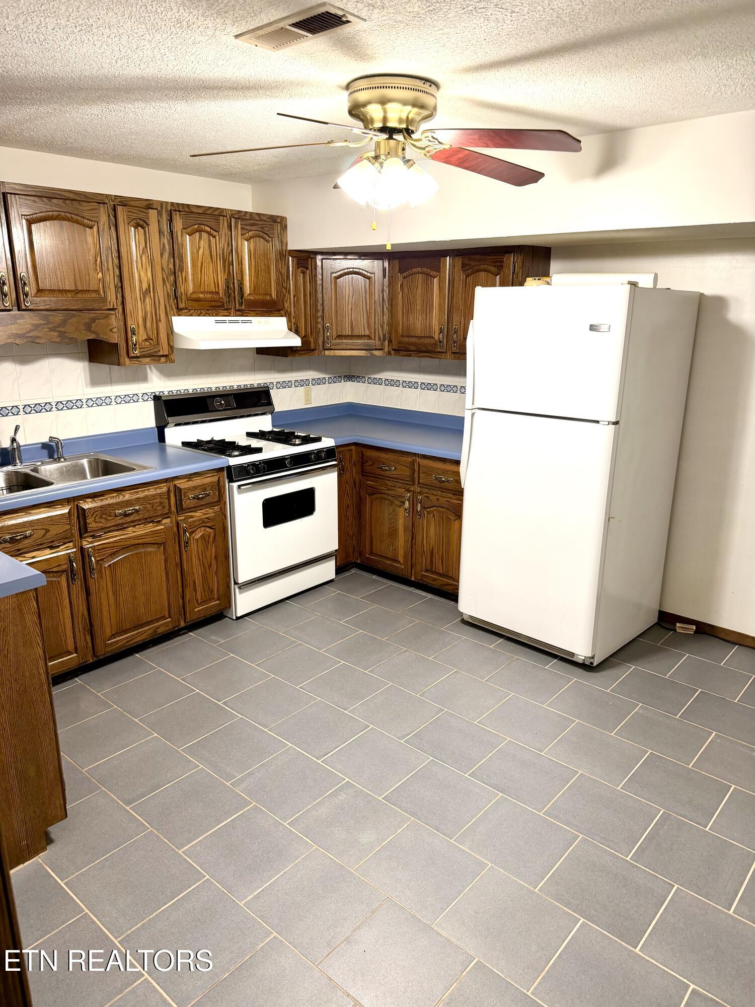 788 Old Jamestown Road Helenwood TN 37755