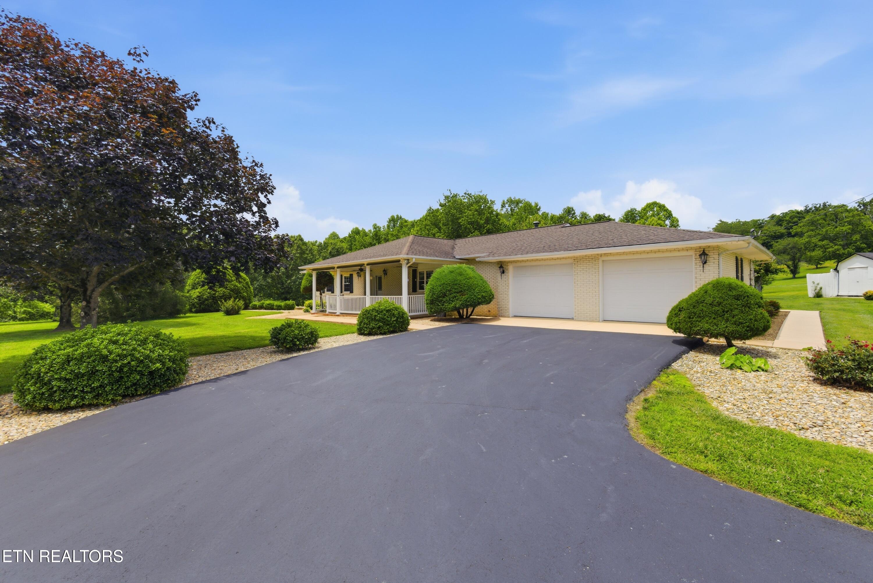 788 Old Jamestown Road Helenwood TN 37755