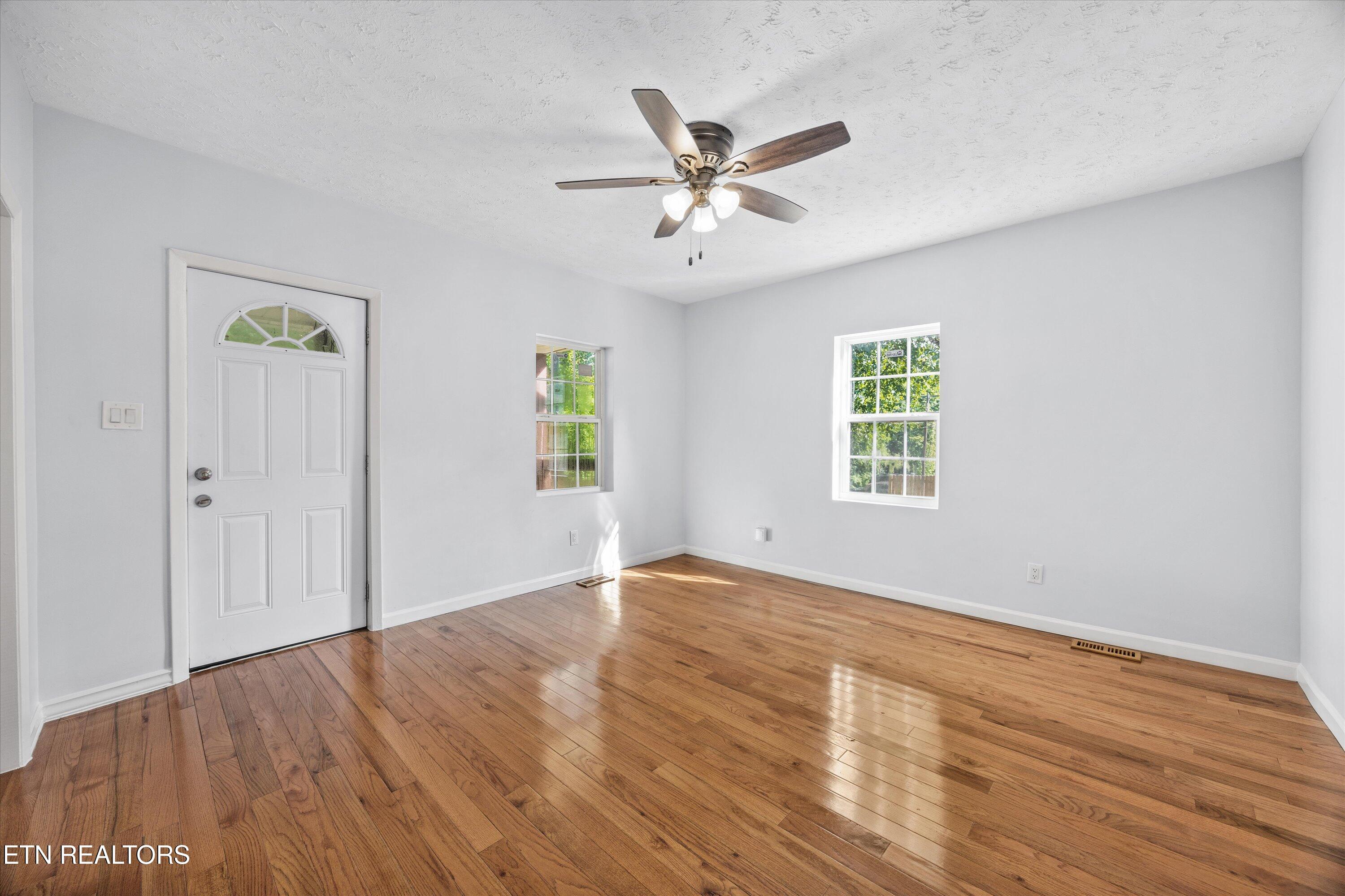 406 SW Mayfield Avenue Knoxville TN 37920