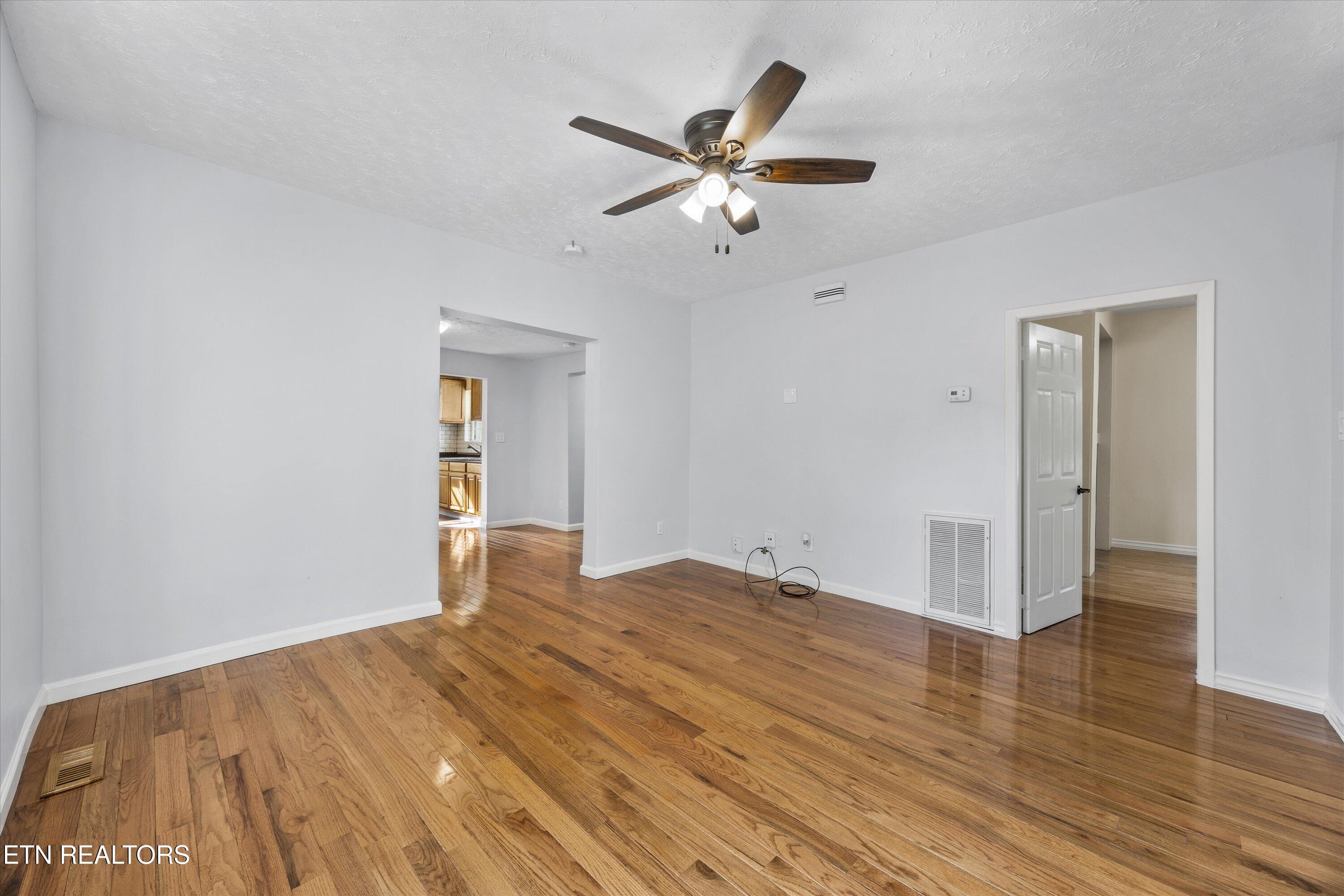 406 SW Mayfield Avenue Knoxville TN 37920