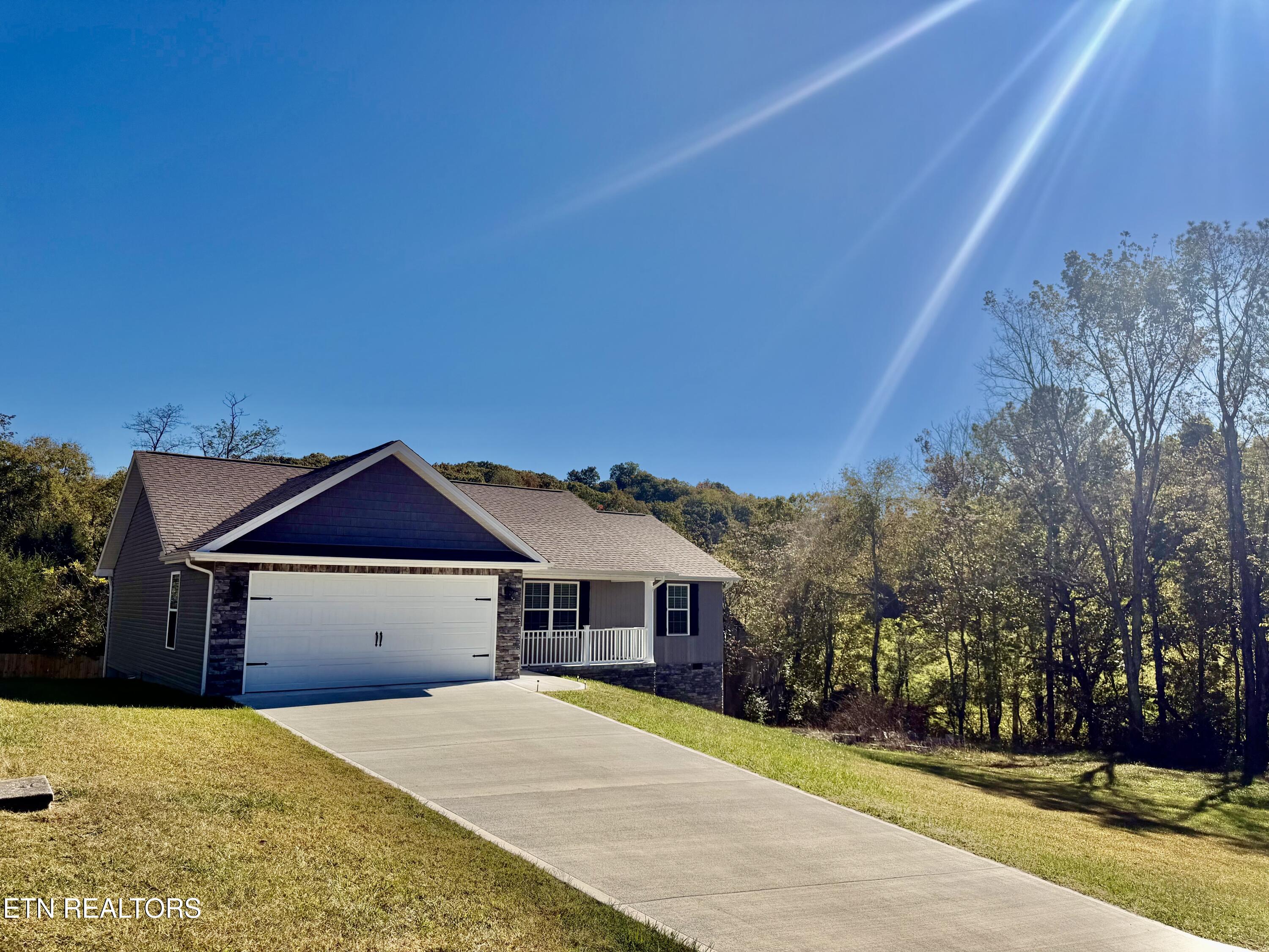 100 Bray Lane Tazewell TN 37879