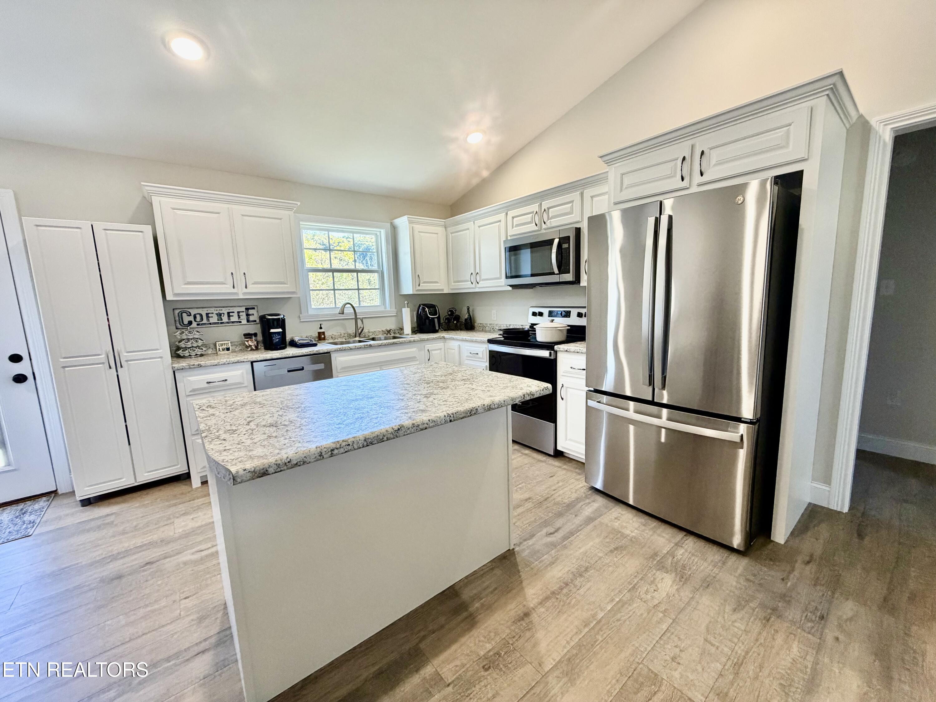 100 Bray Lane Tazewell TN 37879