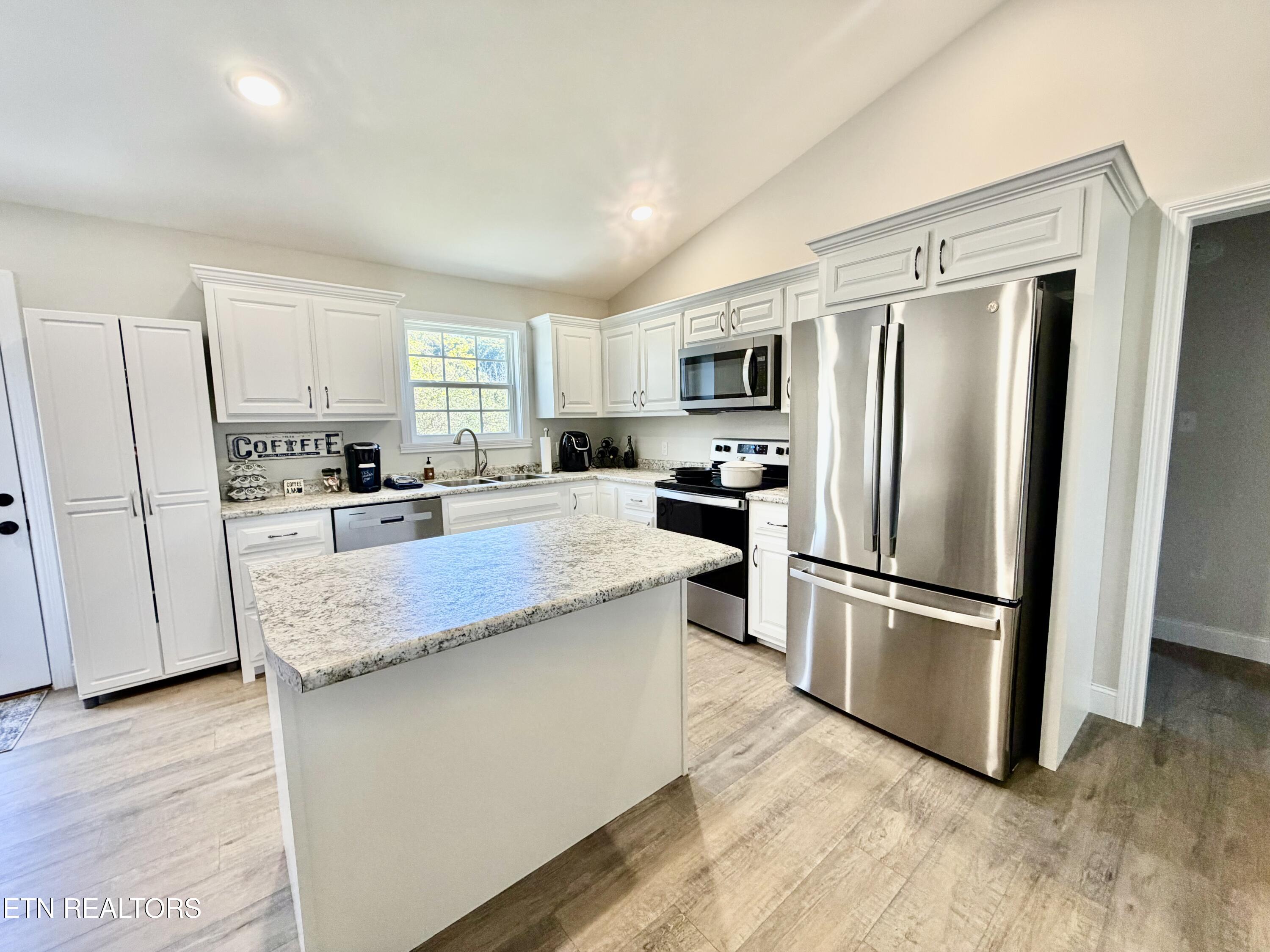 100 Bray Lane Tazewell TN 37879