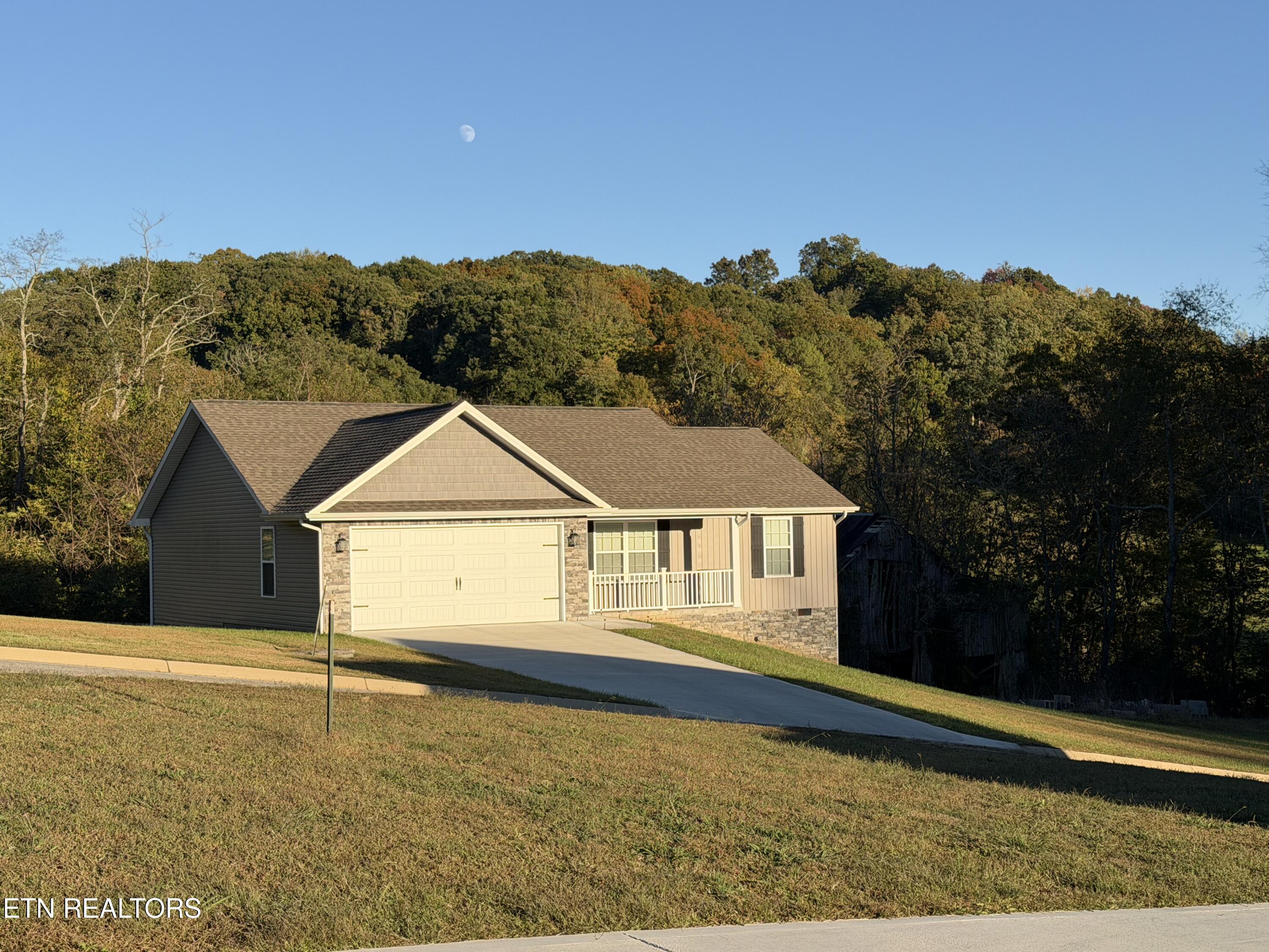 100 Bray Lane Tazewell TN 37879