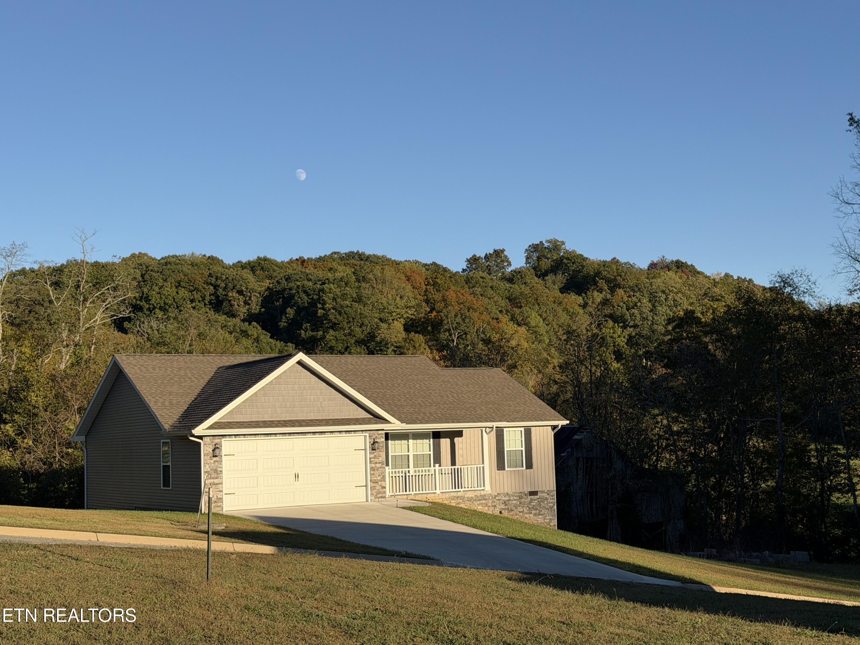 100 Bray Lane Tazewell TN 37879
