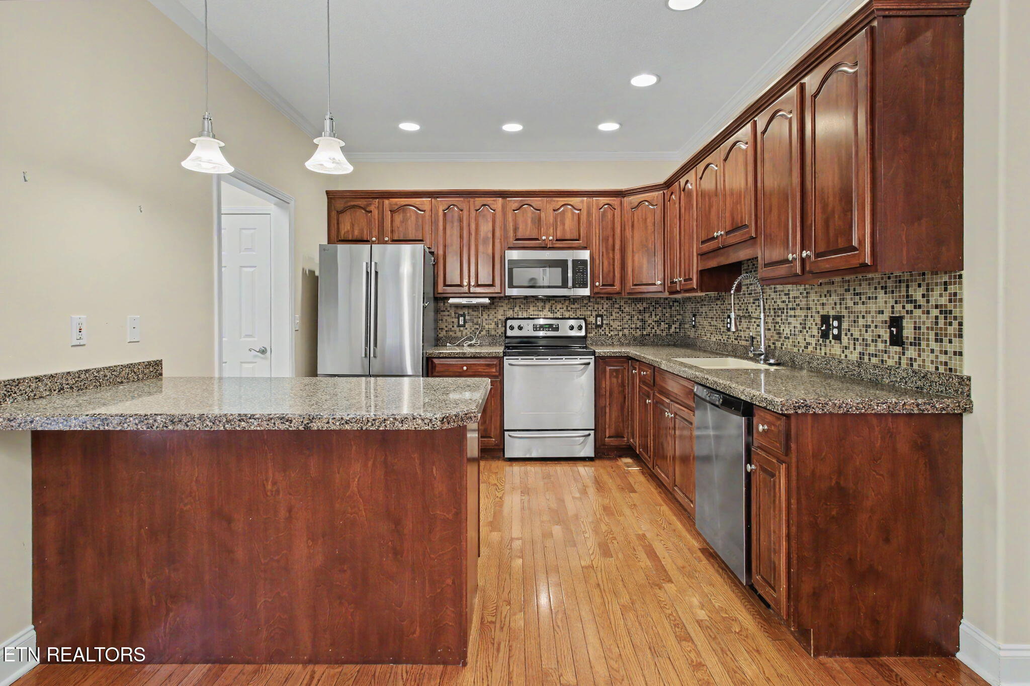 208 Geya Lane Loudon TN 37774