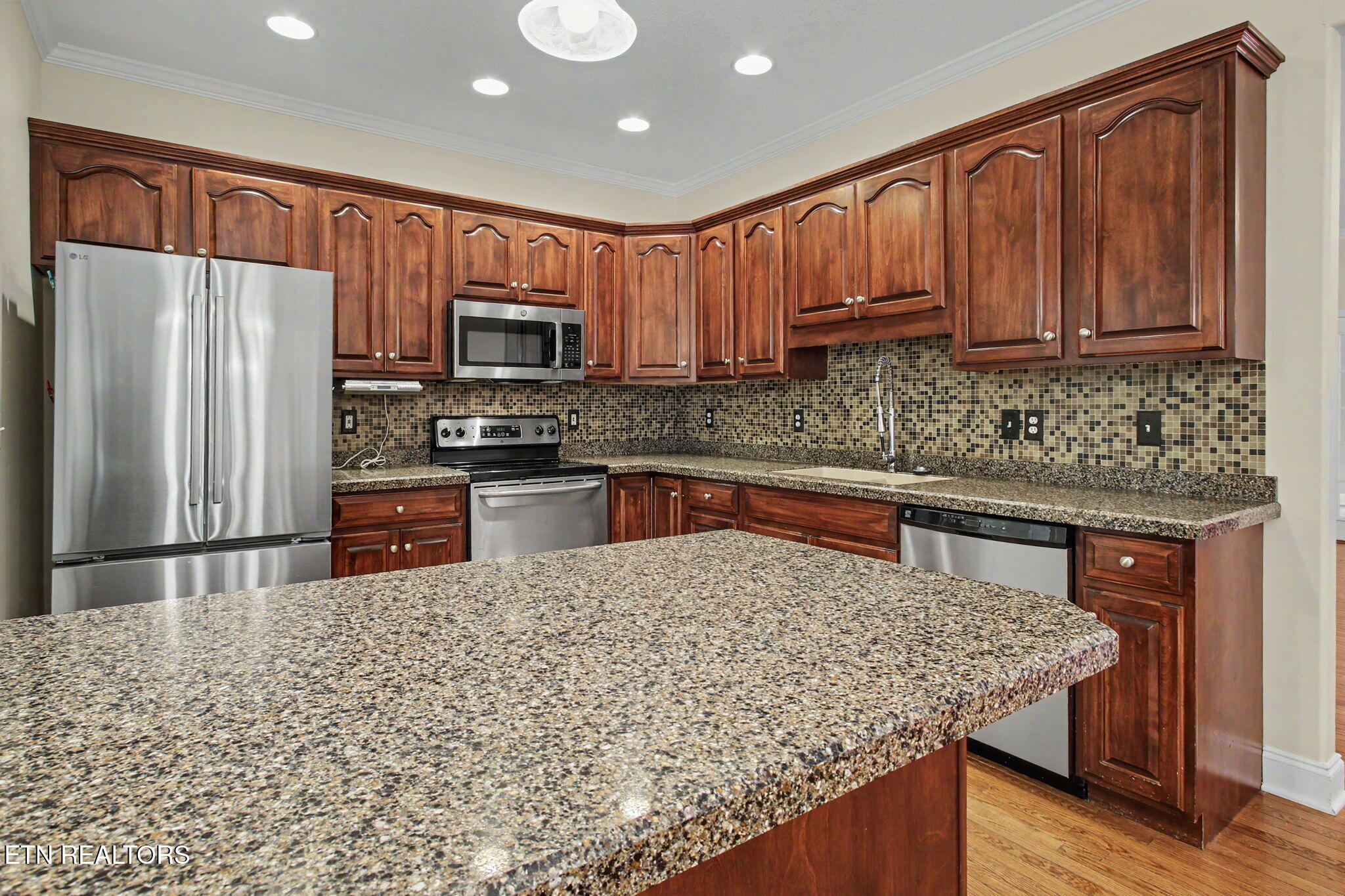 208 Geya Lane Loudon TN 37774