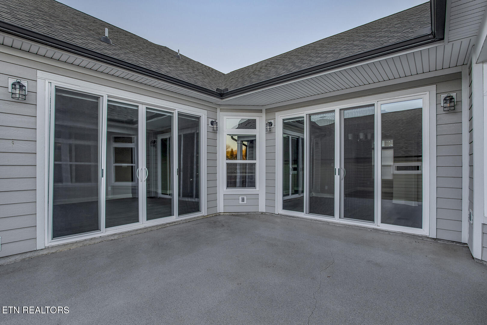 403 Sycamore Place Loudon TN 37774