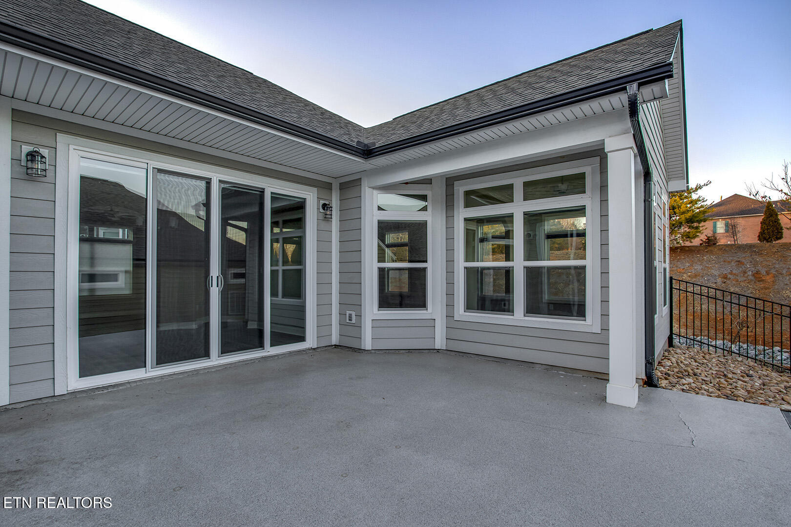 403 Sycamore Place Loudon TN 37774