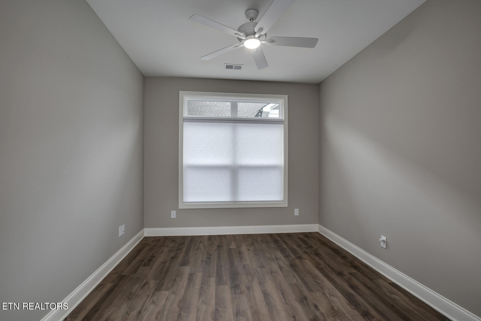 403 Sycamore Place Loudon TN 37774