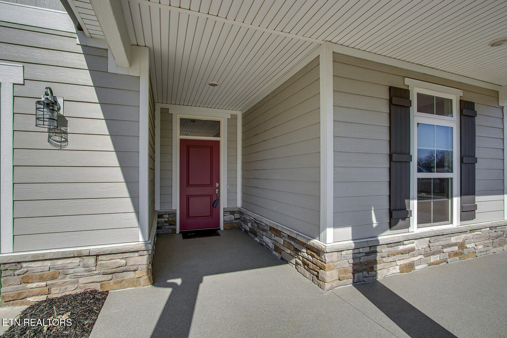 403 Sycamore Place Loudon TN 37774