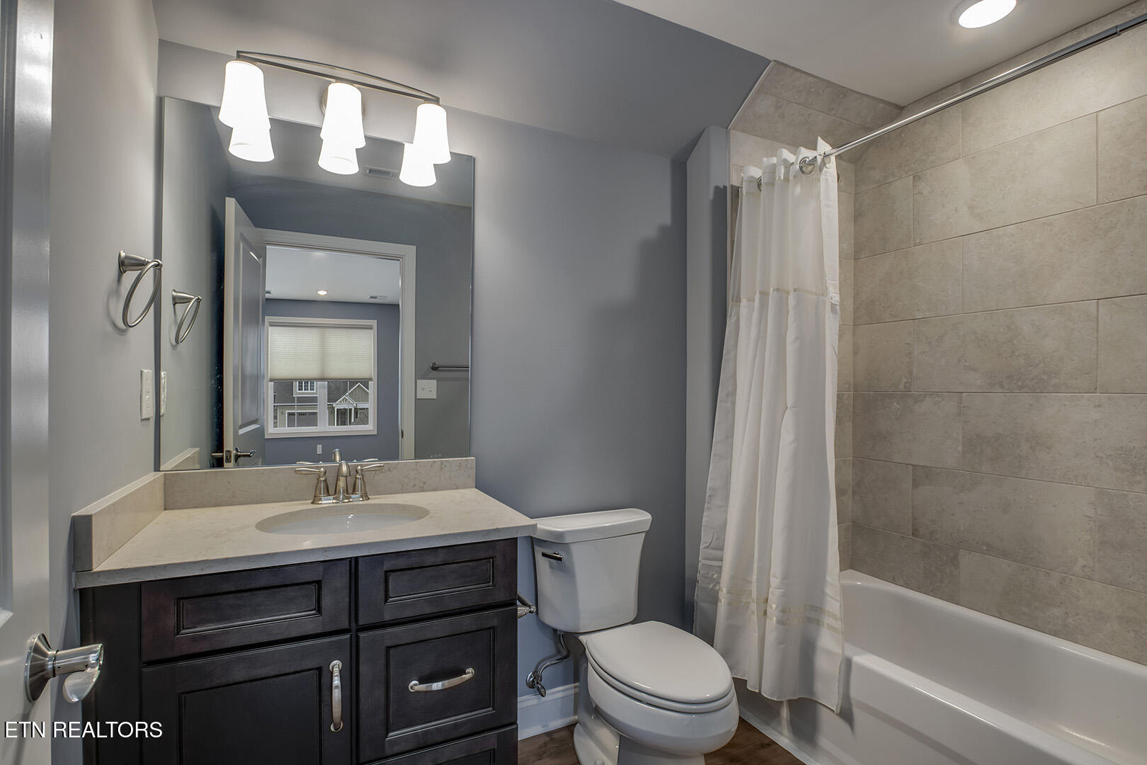 403 Sycamore Place Loudon TN 37774