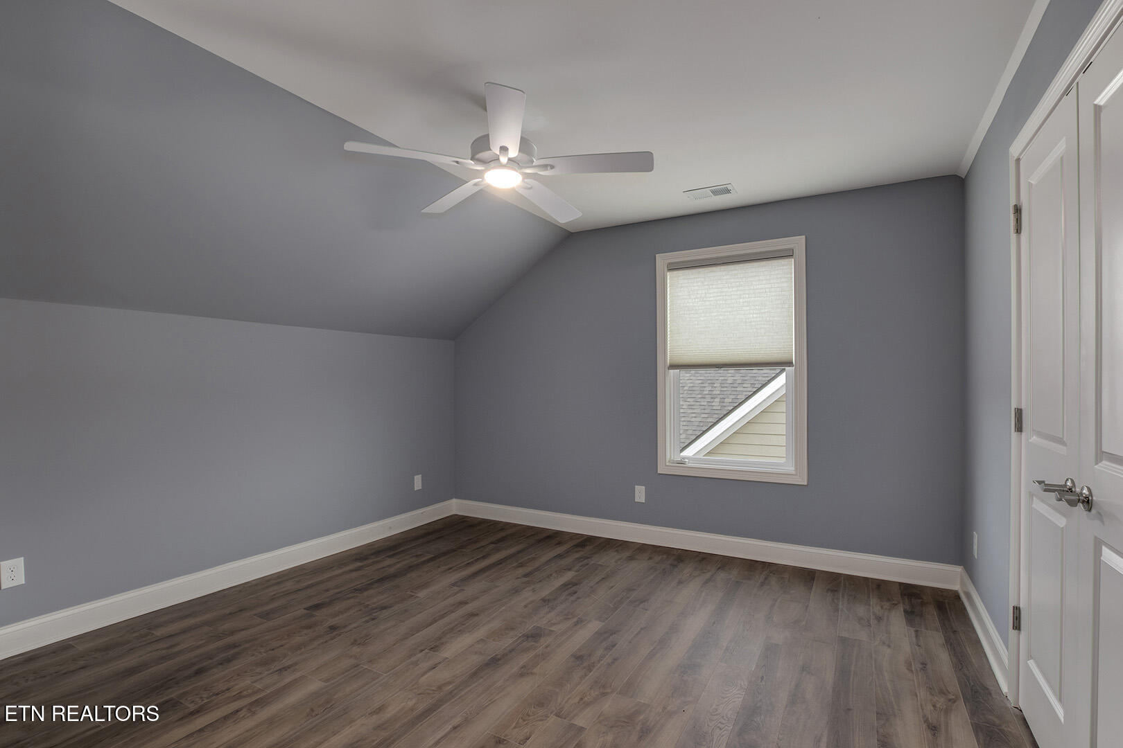 403 Sycamore Place Loudon TN 37774