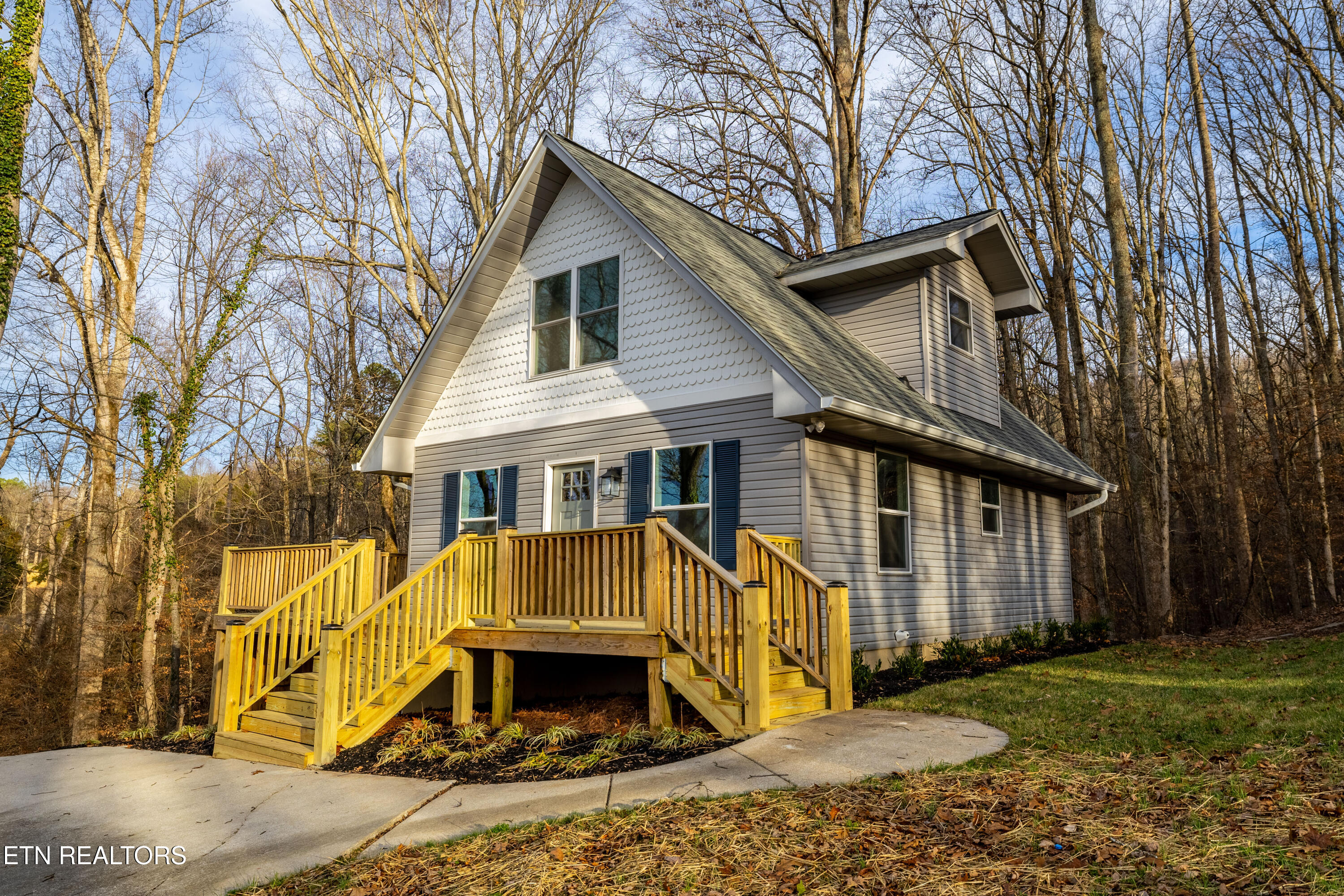 3883 Freels Road Friendsville TN 37737
