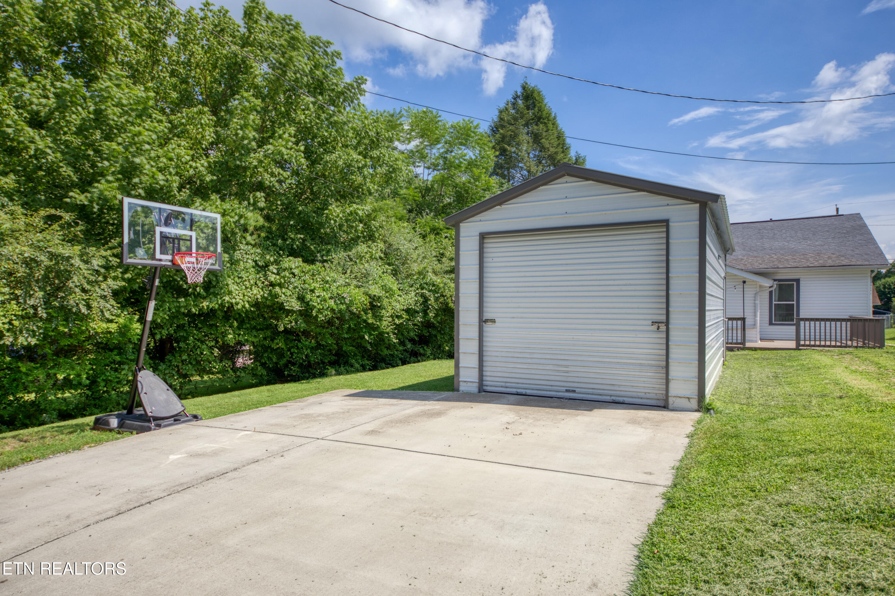 804 Mccaslin Avenue Sweetwater TN 37874