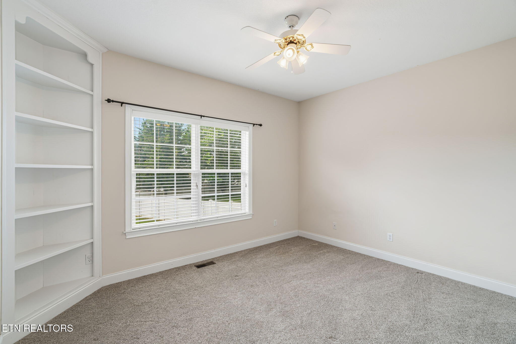 1322 Paxton Drive Knoxville TN 37918