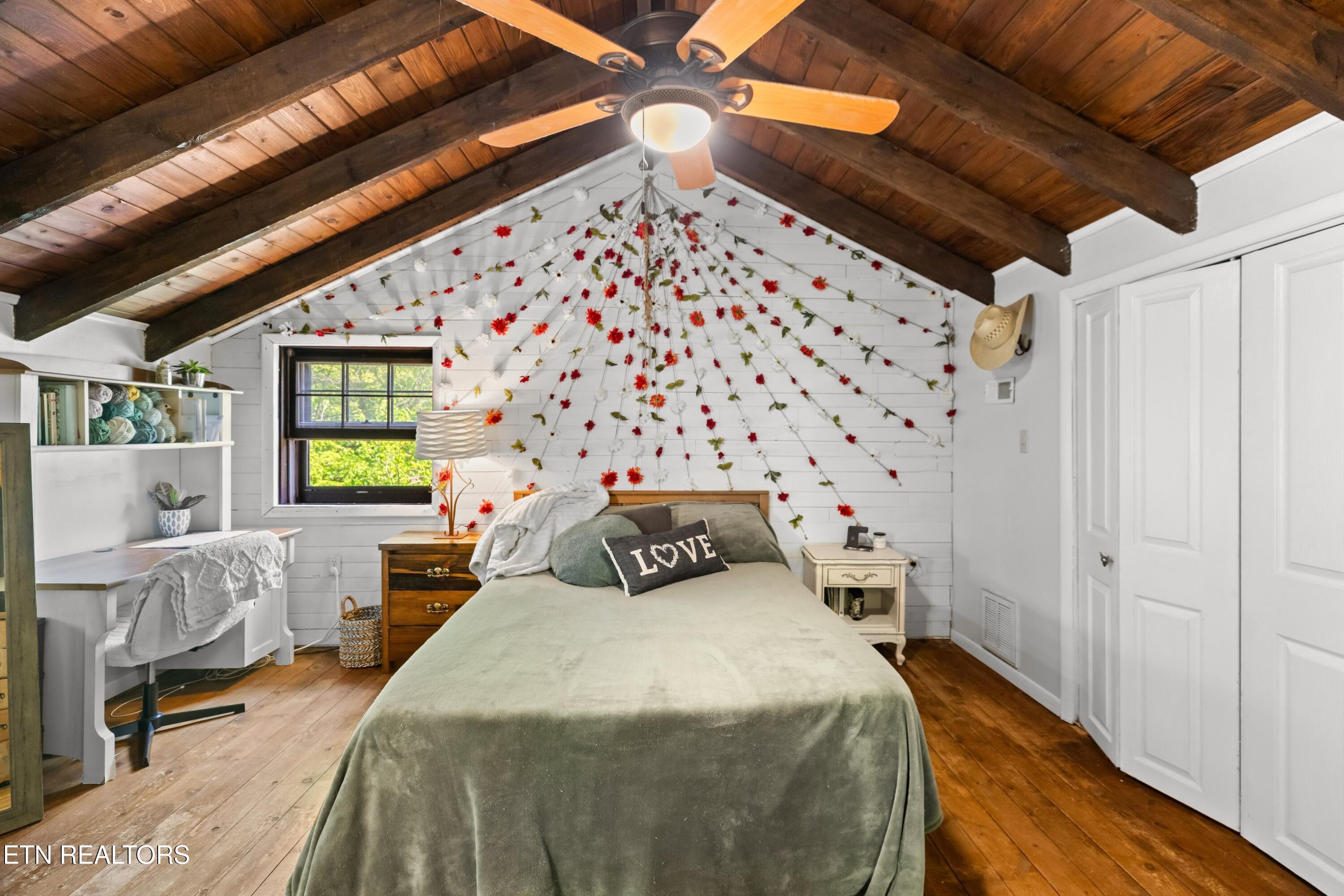 874 Layman Drive Dandridge TN 37725