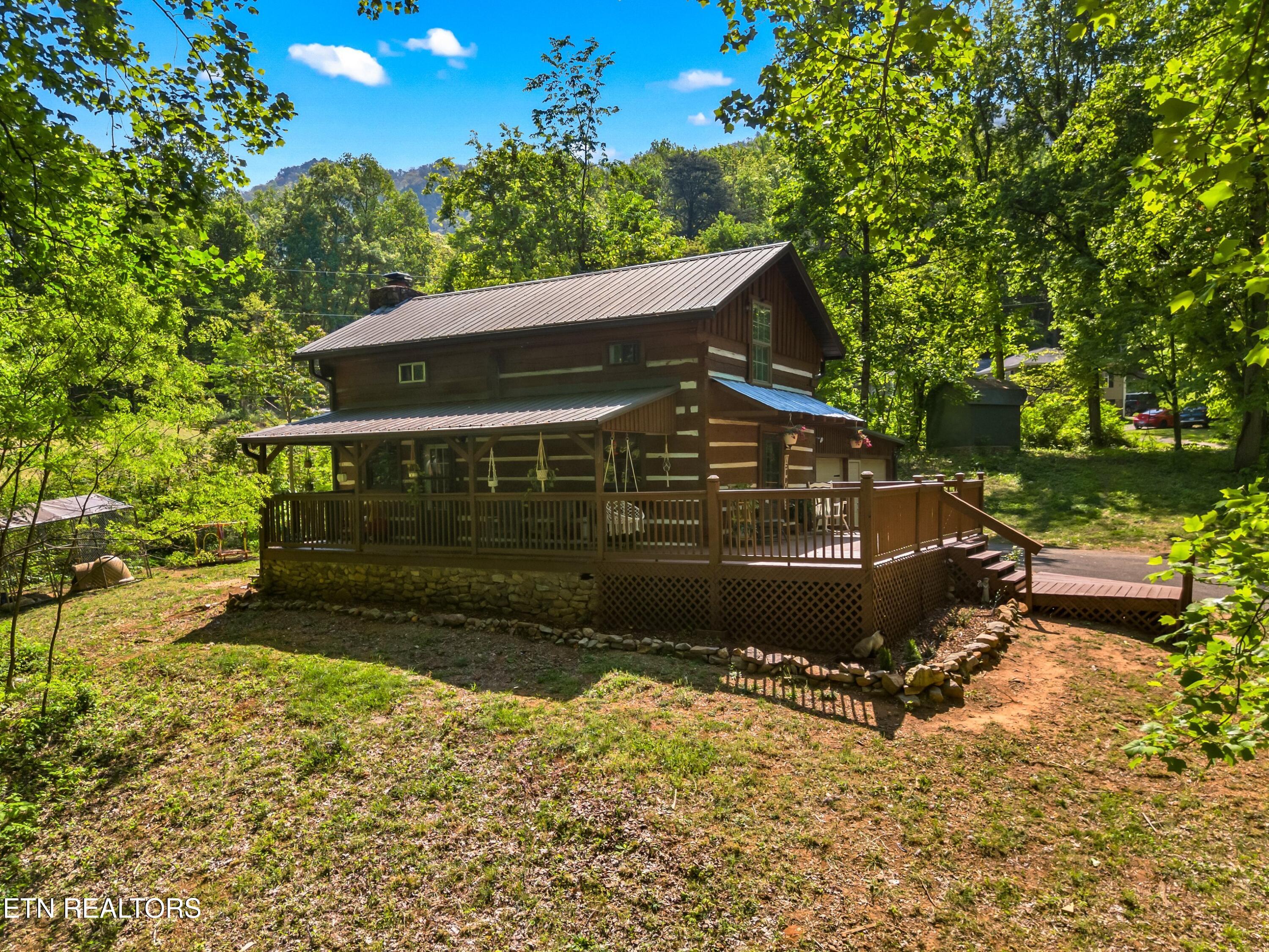 874 Layman Drive Dandridge TN 37725