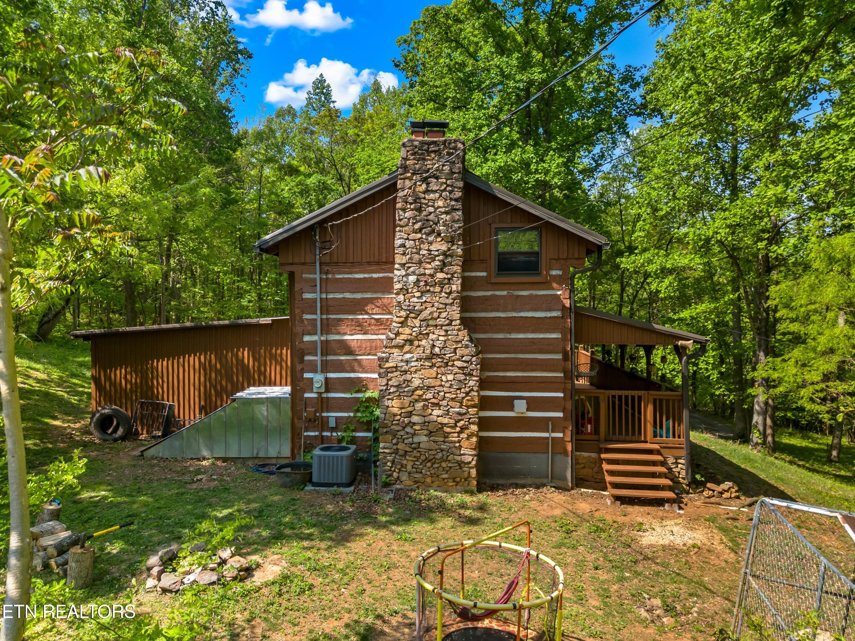 874 Layman Drive Dandridge TN 37725