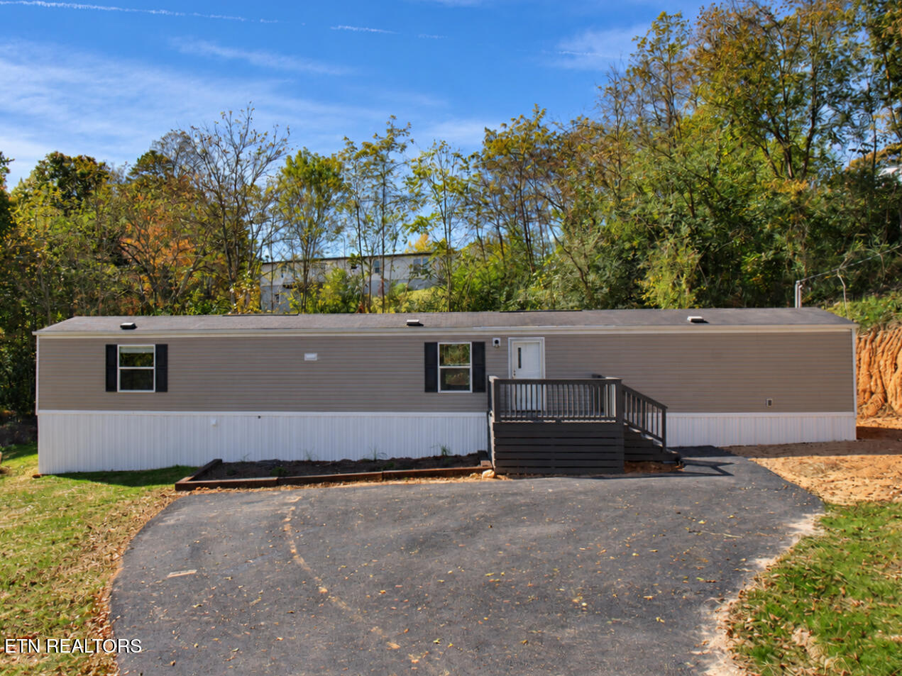 138 Mercury Lane Jacksboro TN 37757
