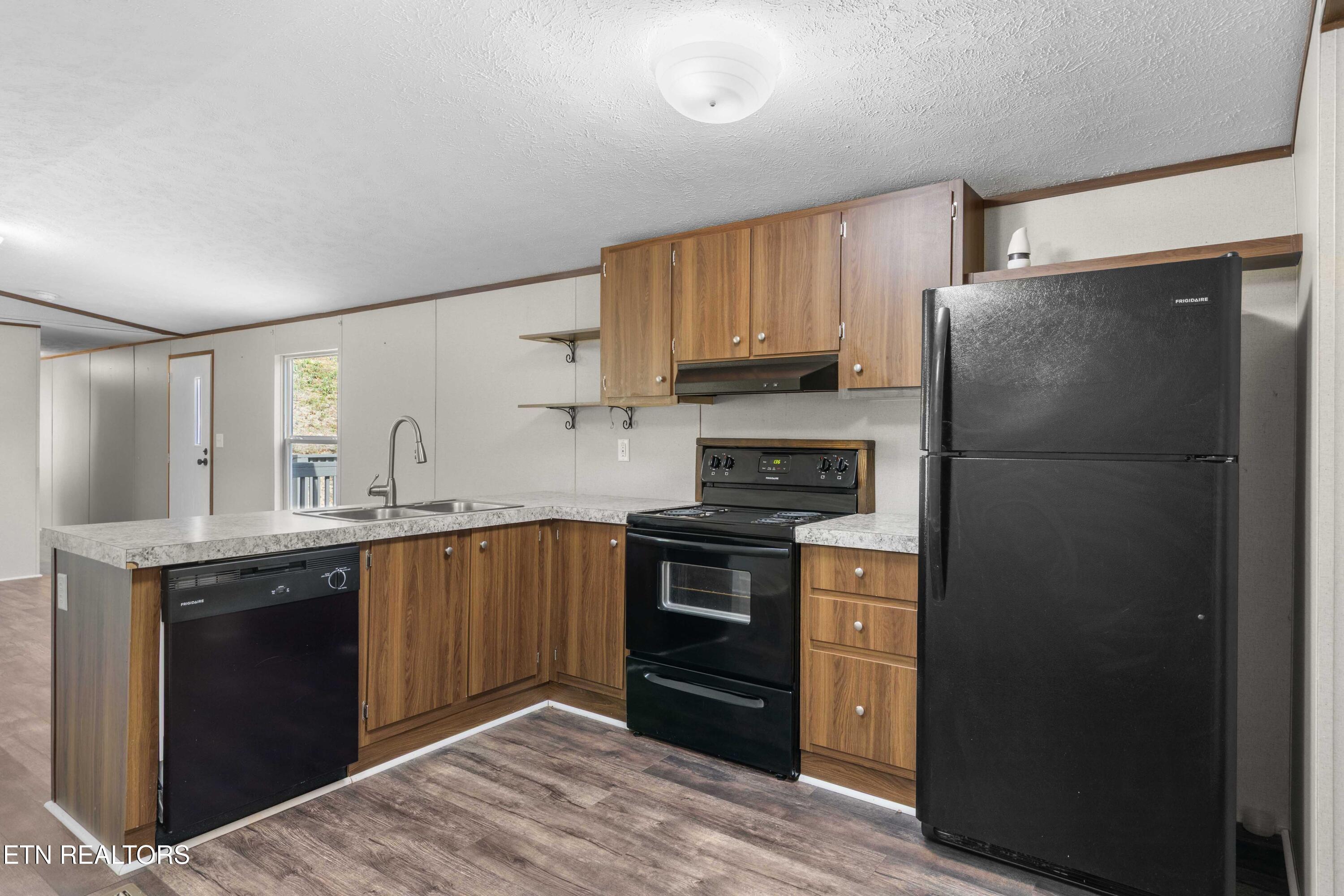 138 Mercury Lane Jacksboro TN 37757