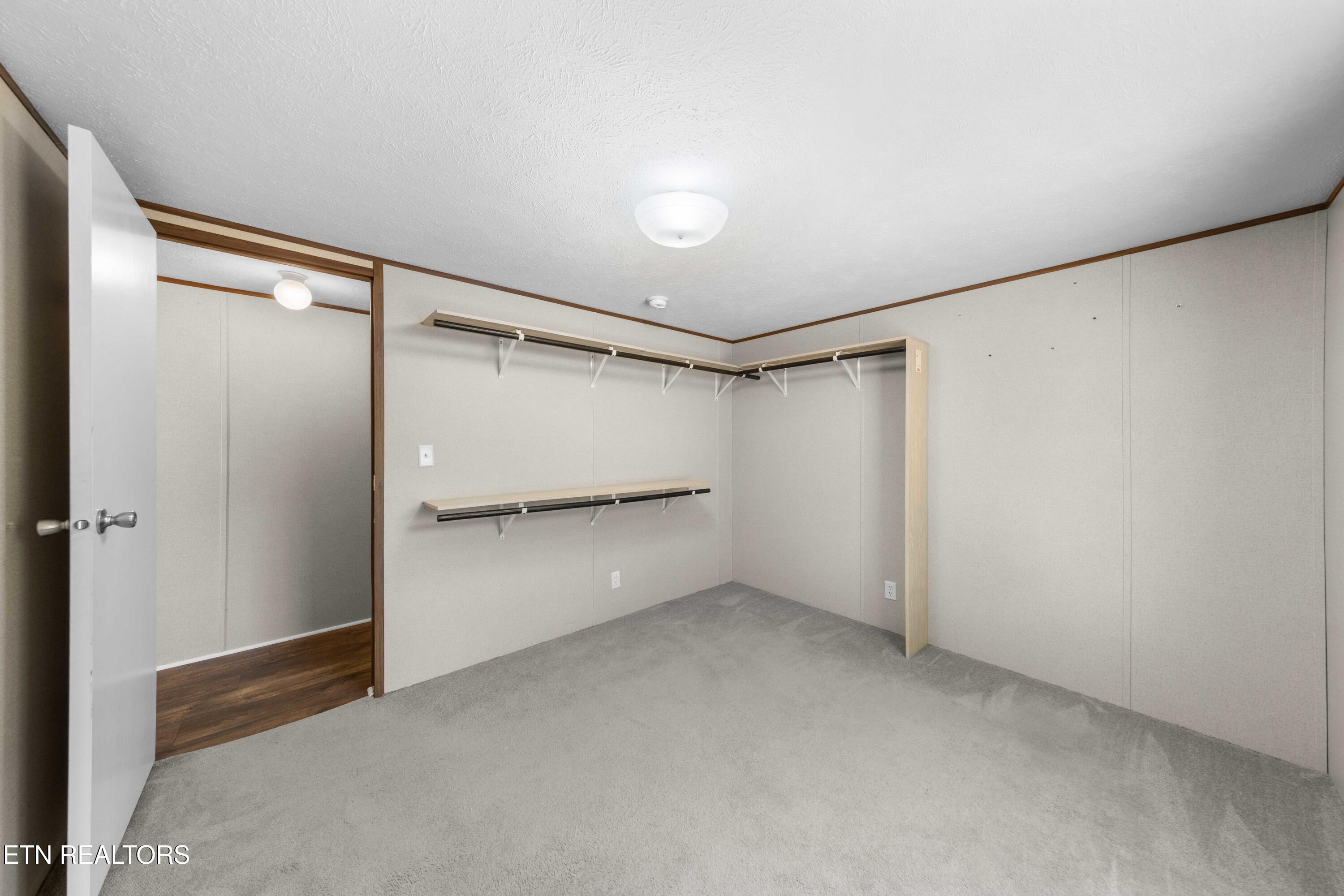 138 Mercury Lane Jacksboro TN 37757