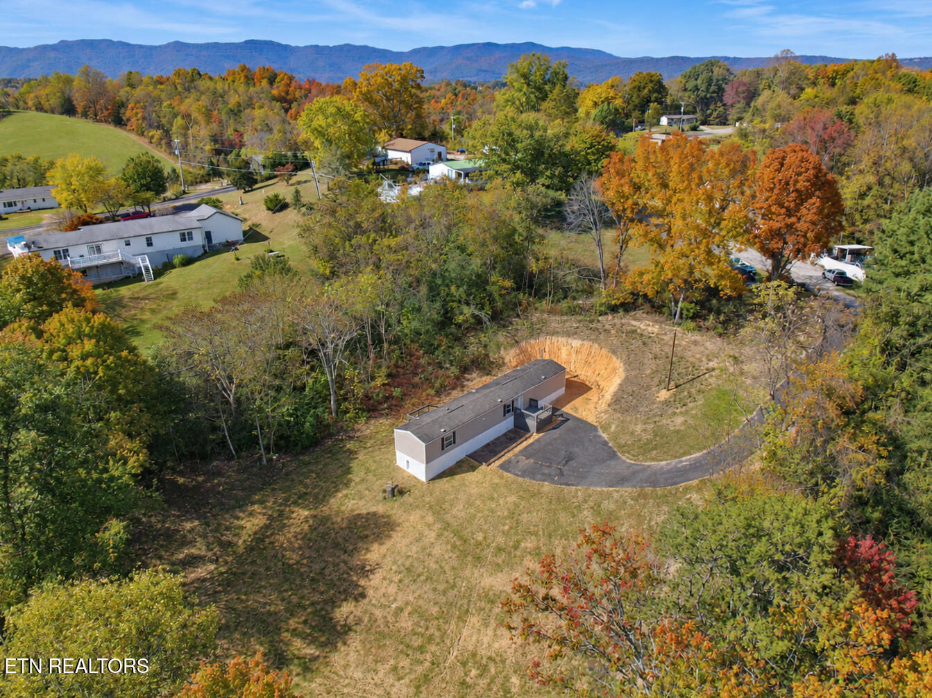138 Mercury Lane Jacksboro TN 37757