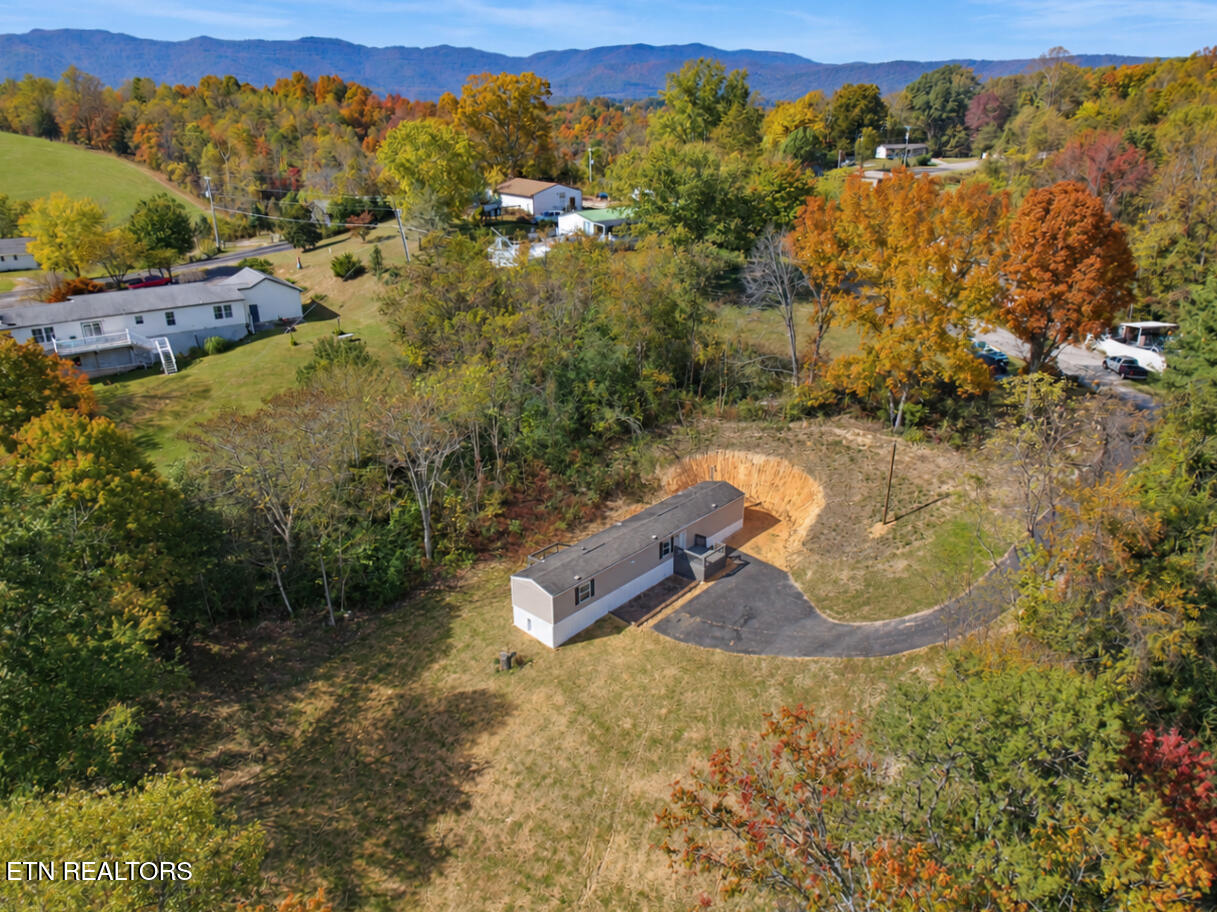 138 Mercury Lane Jacksboro TN 37757