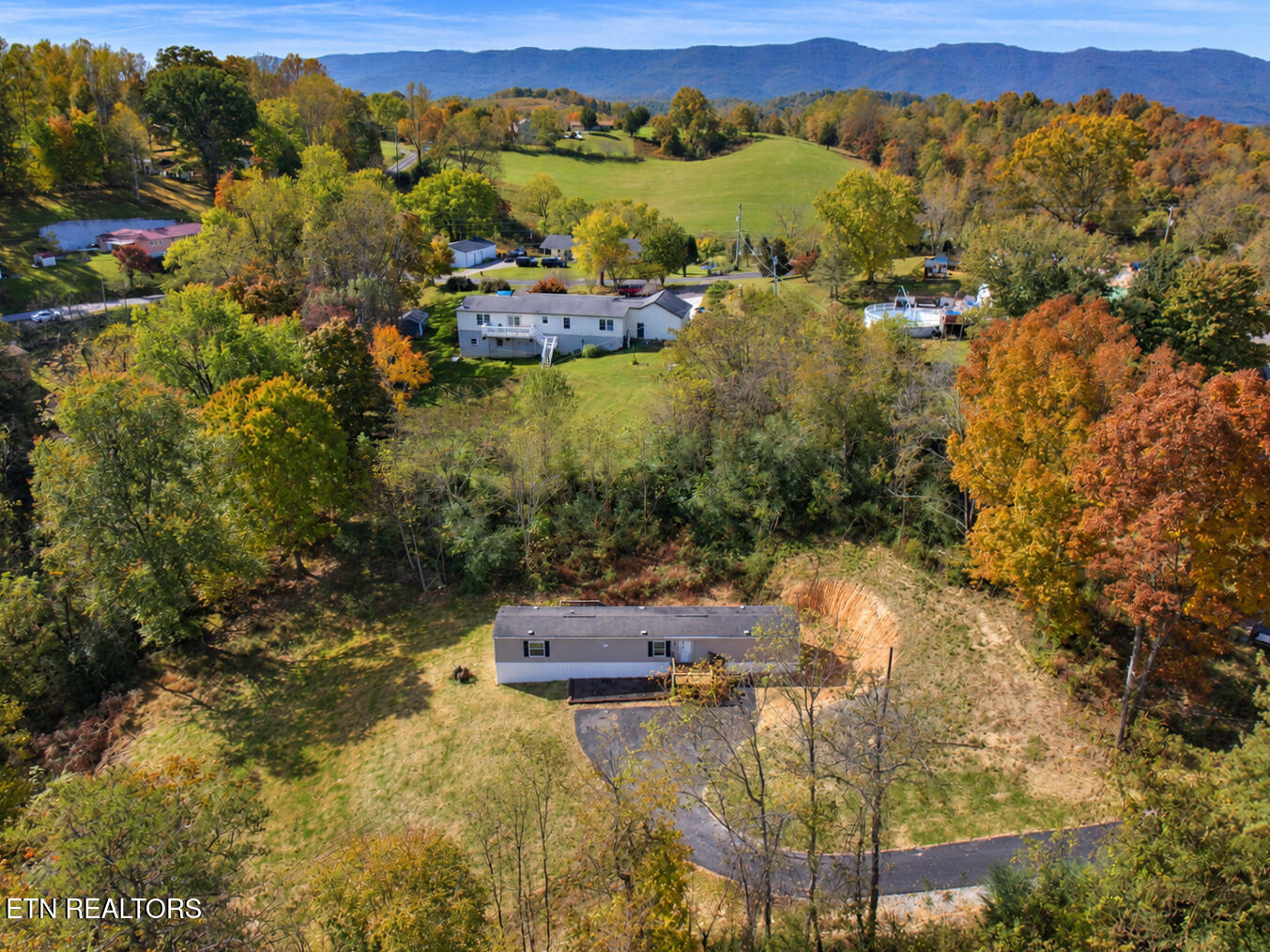 138 Mercury Lane Jacksboro TN 37757