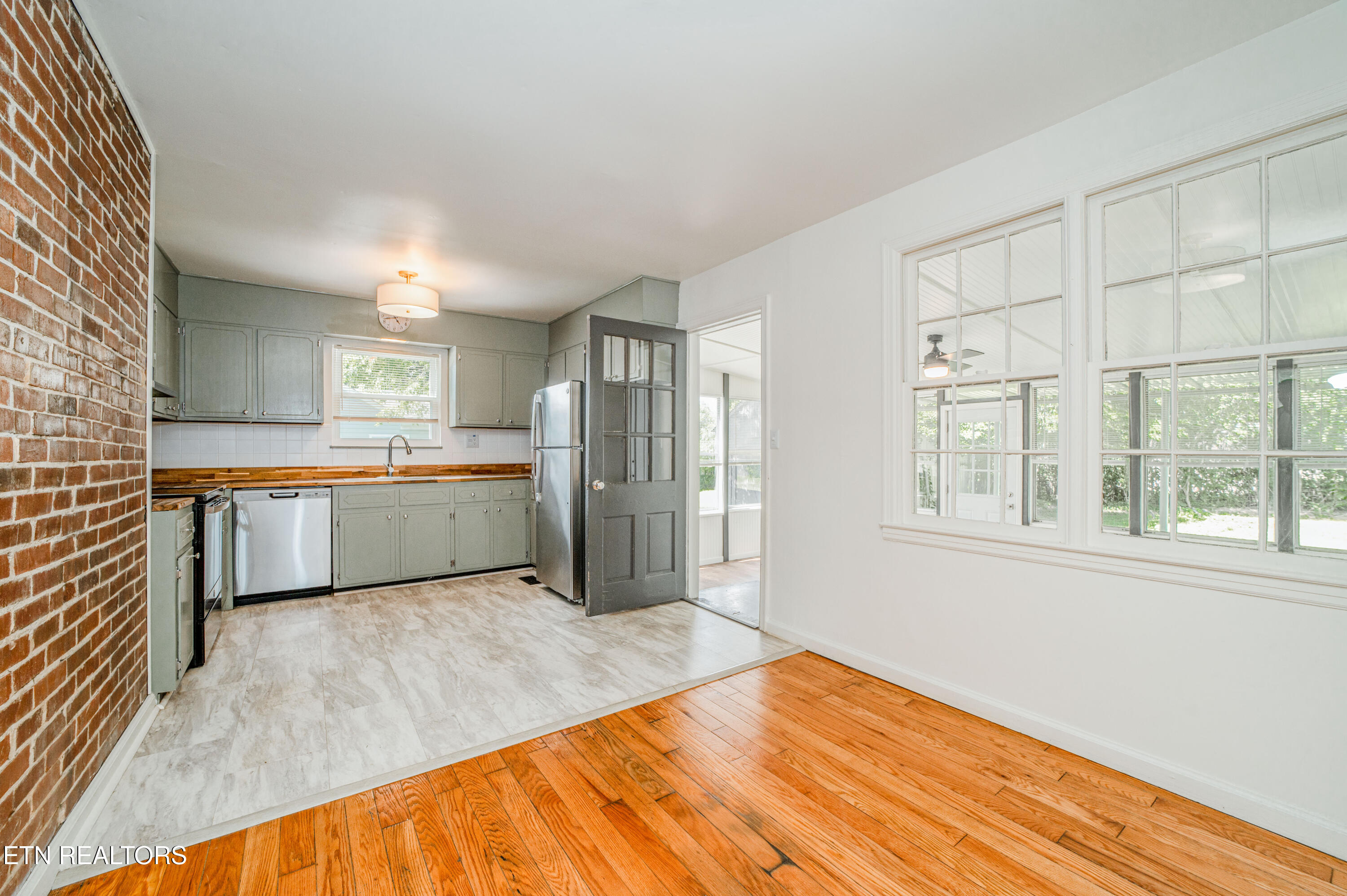 1751 N Wright Road Alcoa TN 37701