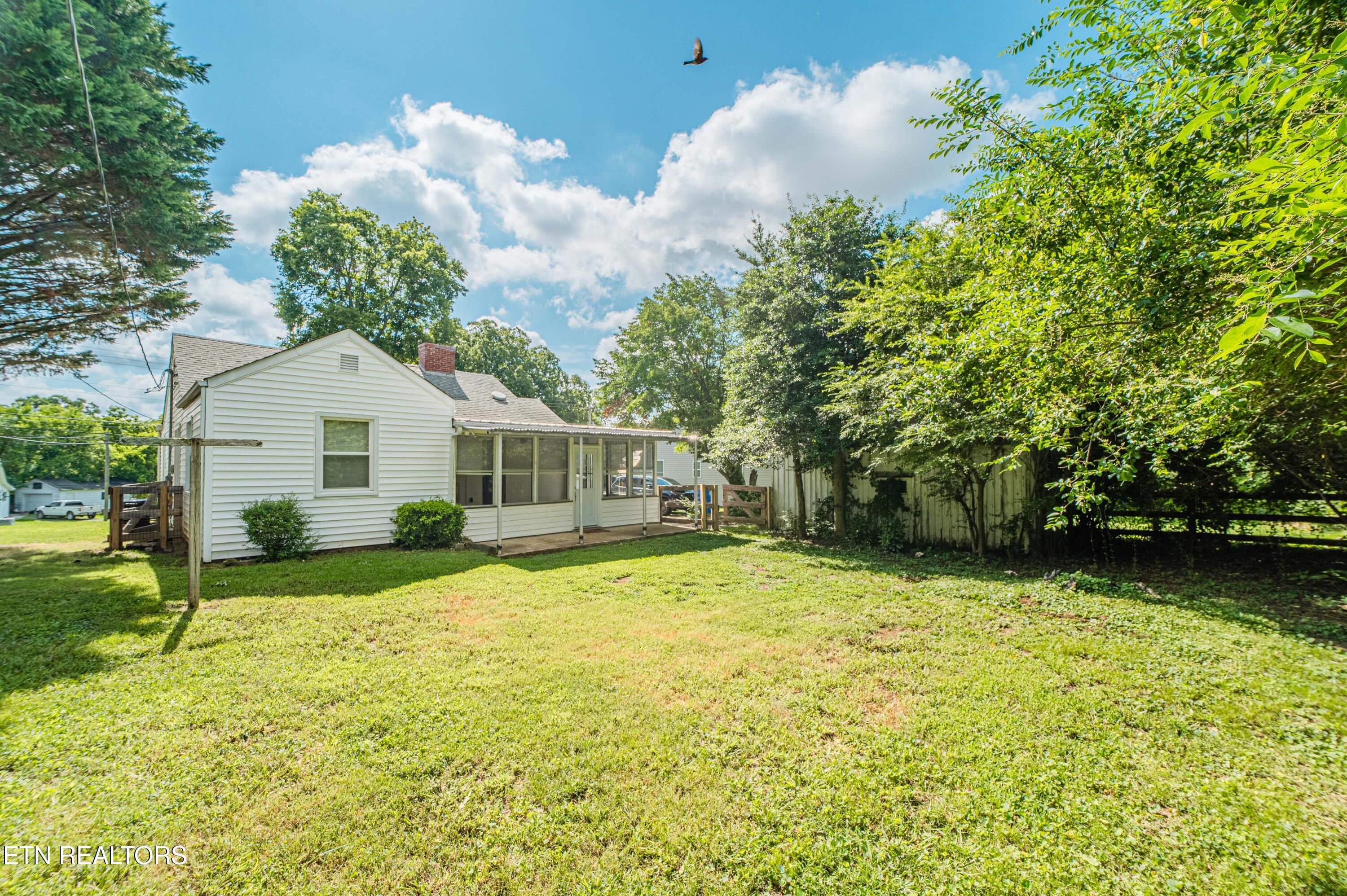 1751 N Wright Road Alcoa TN 37701