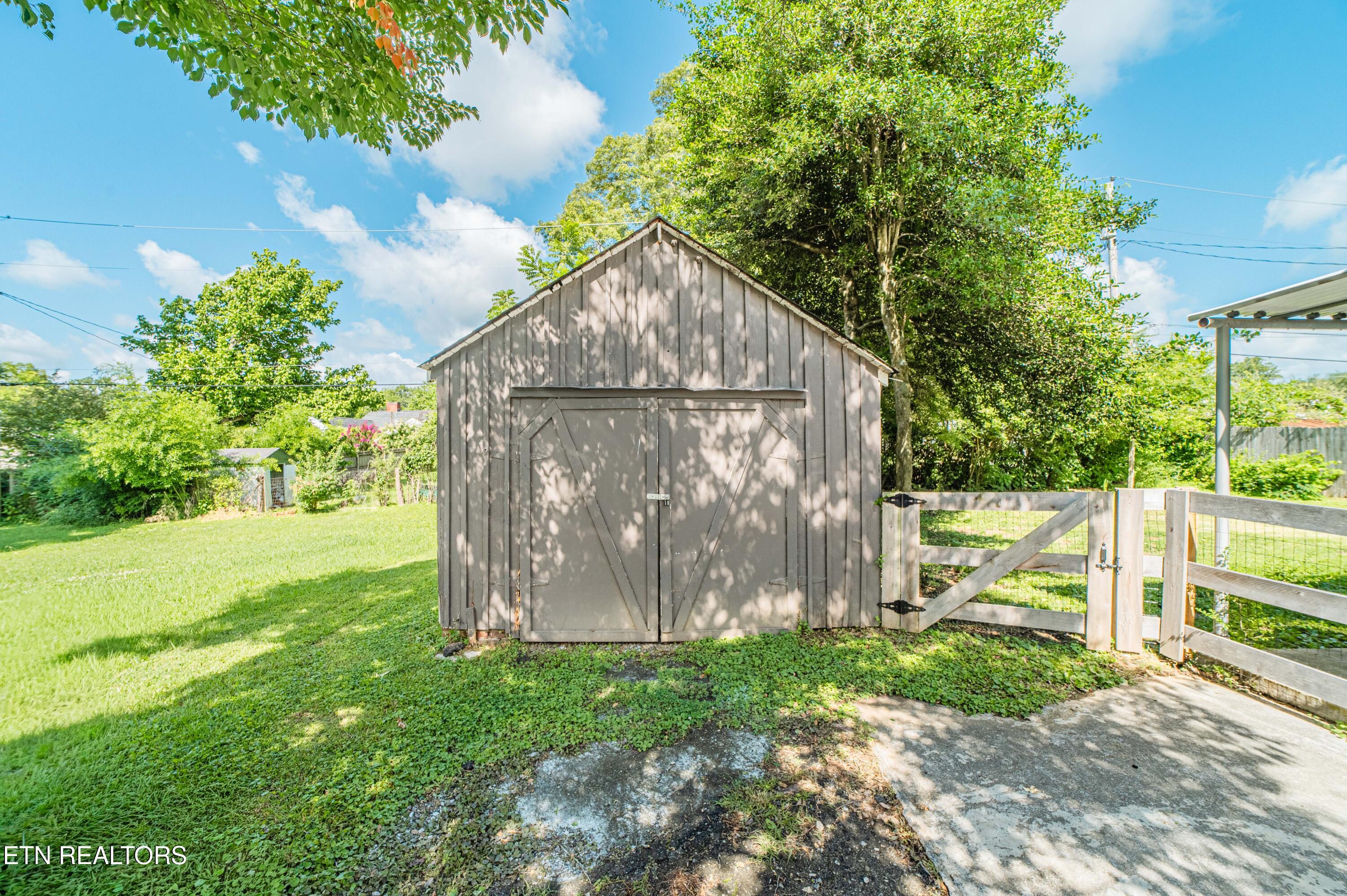 1751 N Wright Road Alcoa TN 37701
