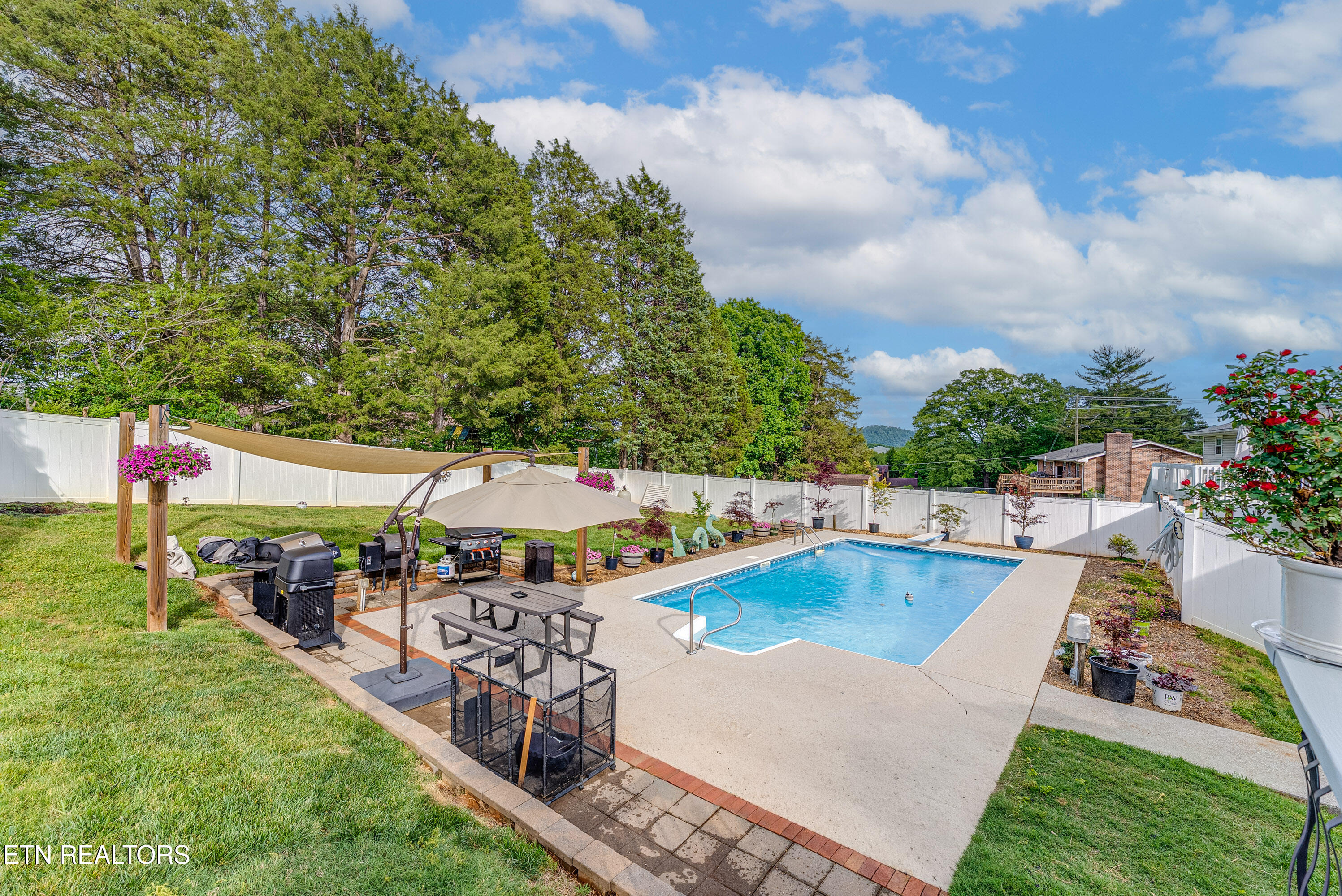 7808 Hallsdale Road Knoxville TN 37938
