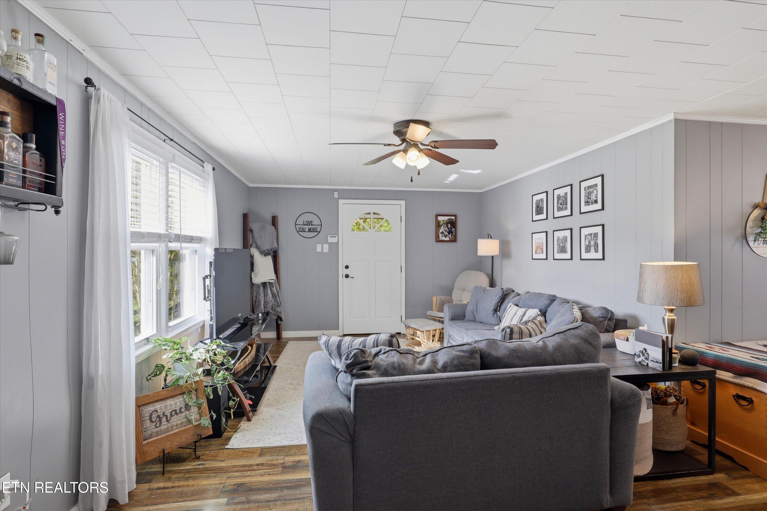 224 W Millers Cove Road Walland TN 37886