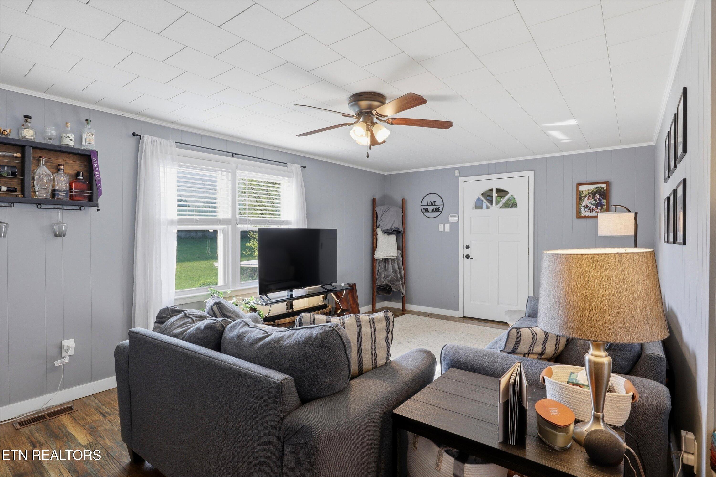 224 W Millers Cove Road Walland TN 37886