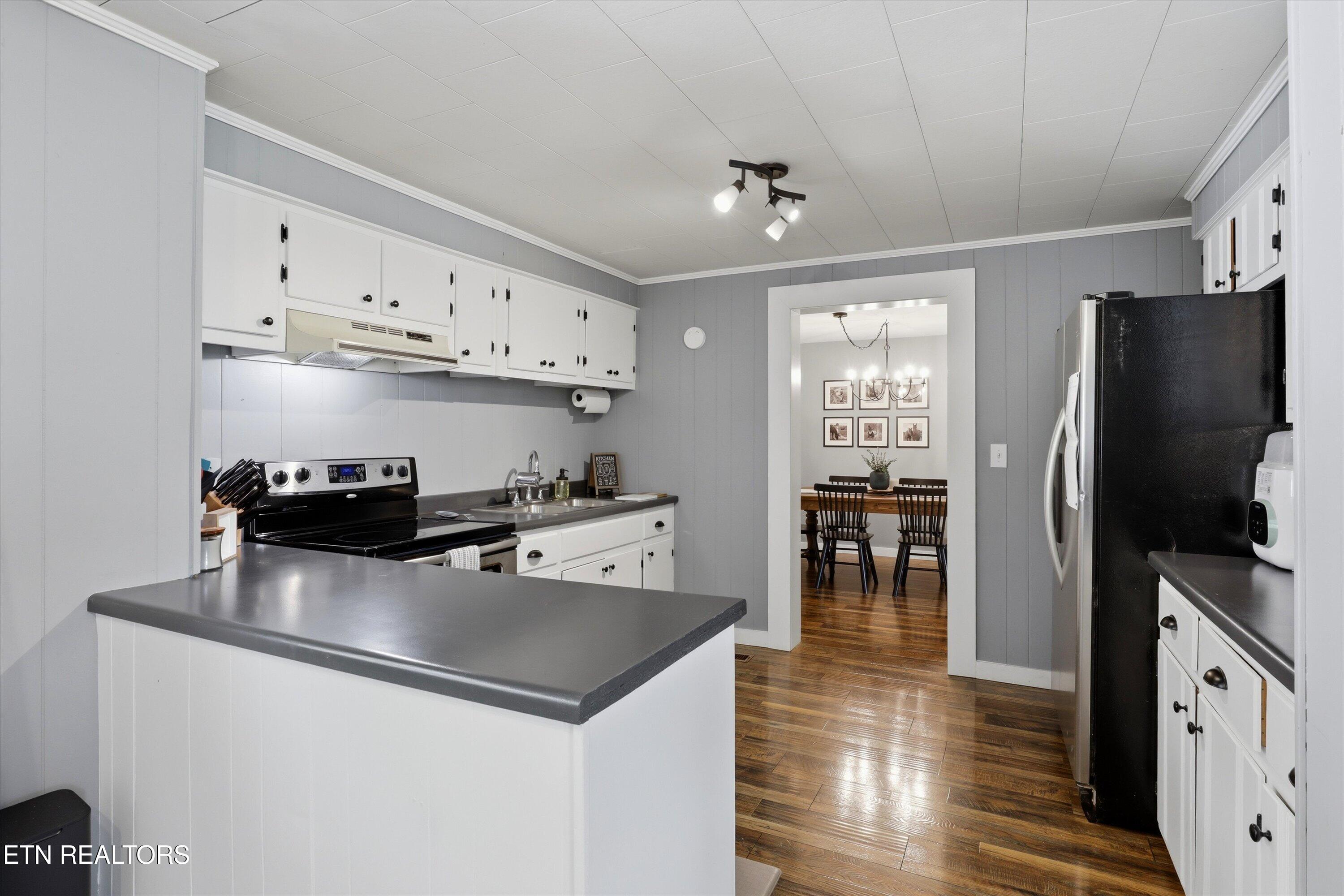 224 W Millers Cove Road Walland TN 37886