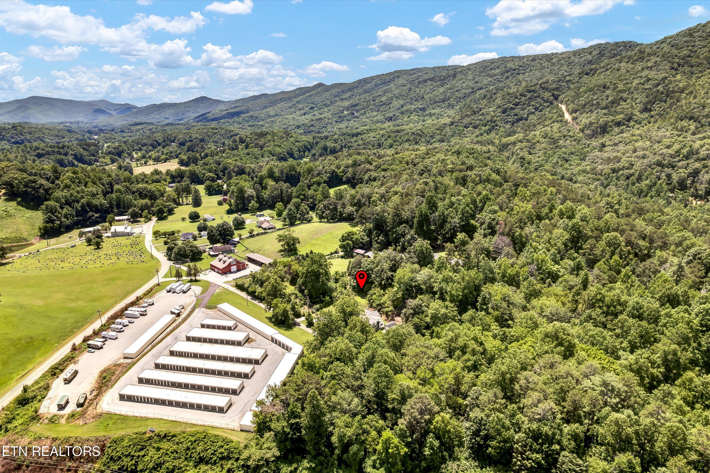 224 W Millers Cove Road Walland TN 37886
