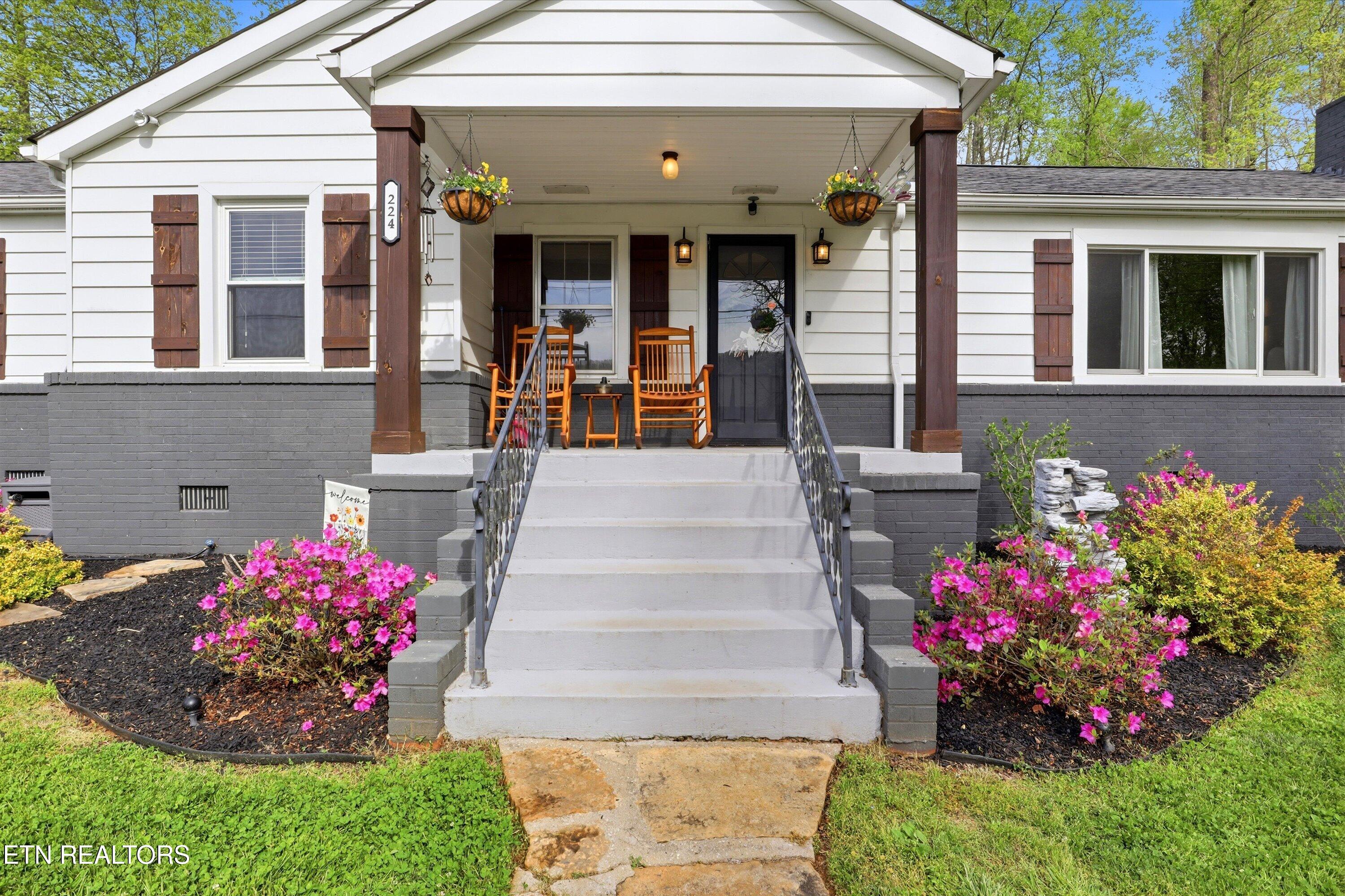224 W Millers Cove Road Walland TN 37886