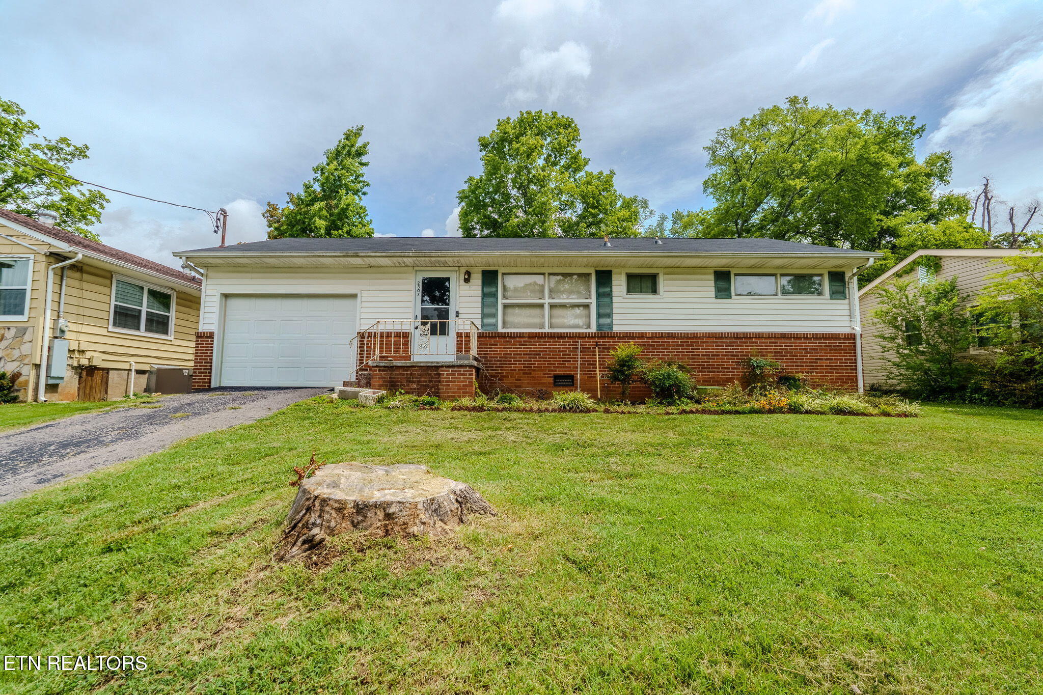 2307 Peachtree Street Knoxville TN 37920