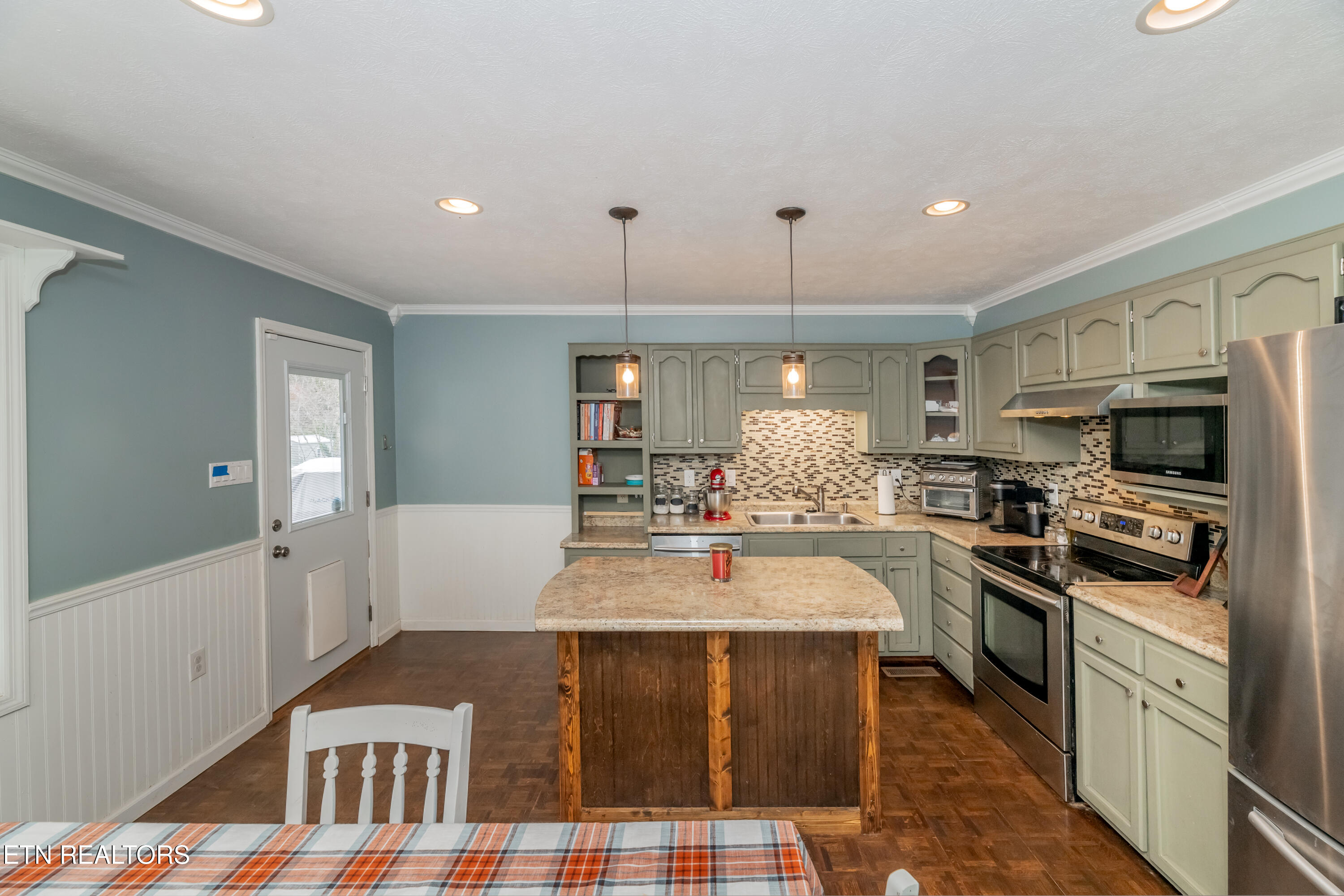 905 Pinewood Circle Morristown TN 37814