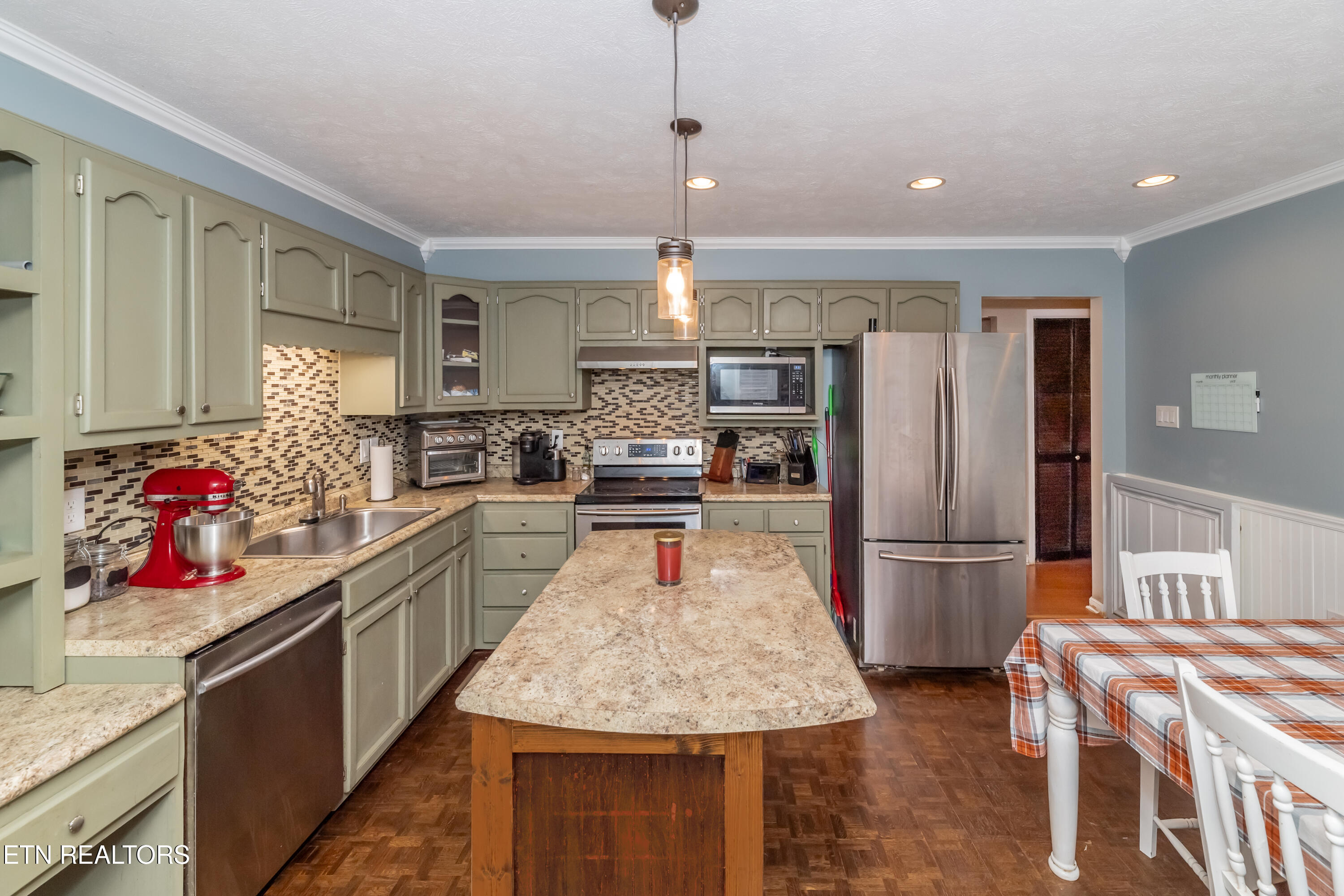 905 Pinewood Circle Morristown TN 37814