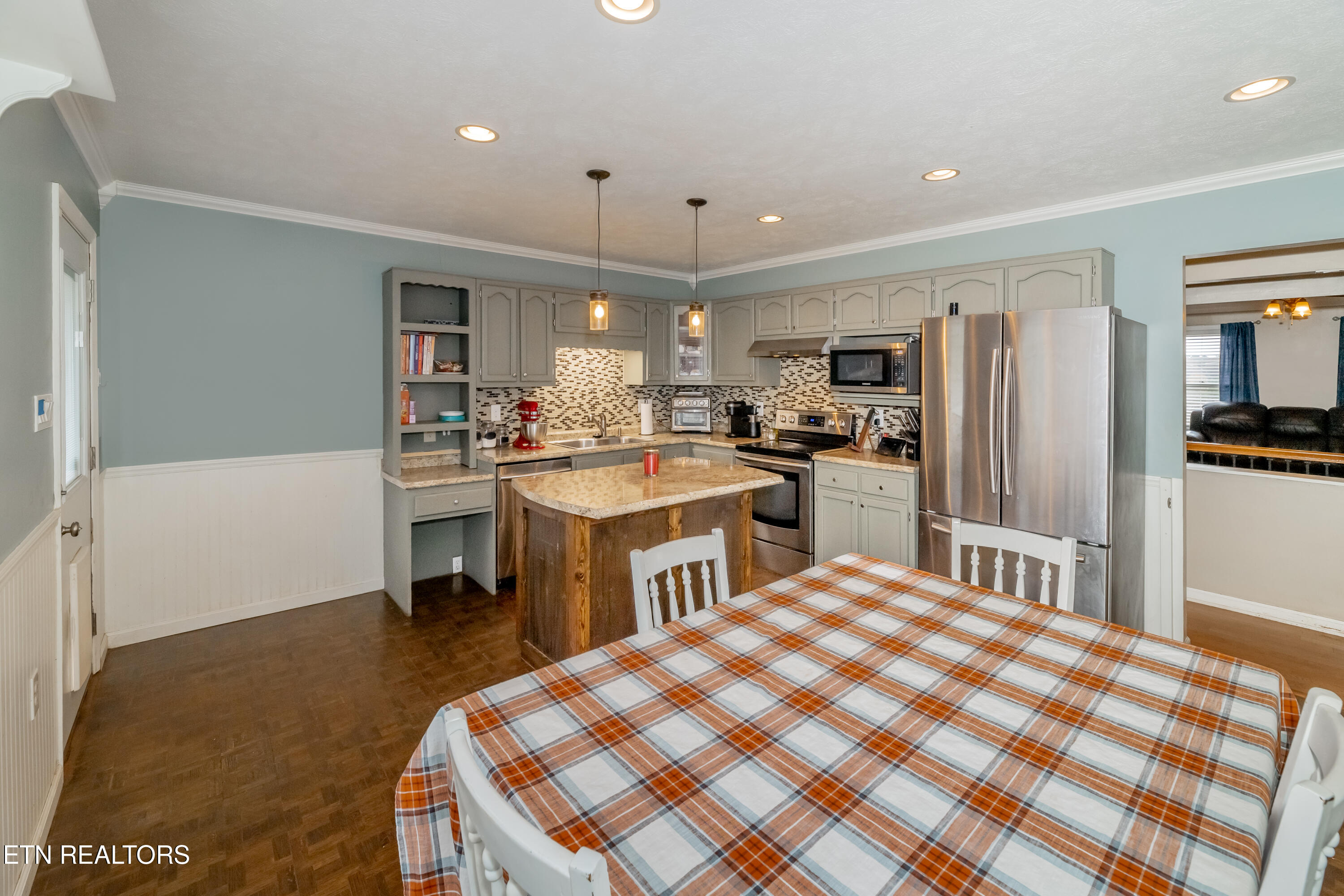905 Pinewood Circle Morristown TN 37814