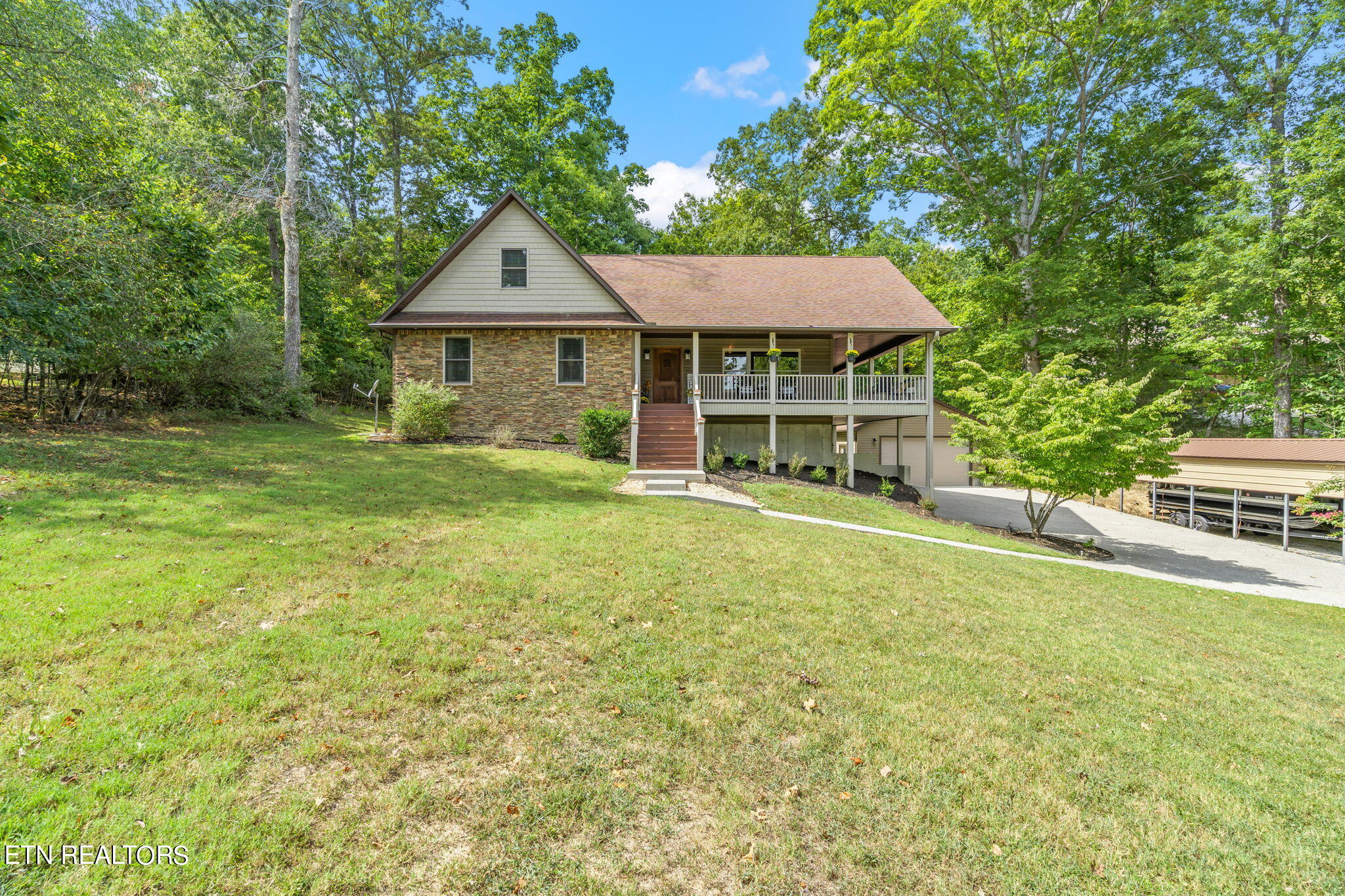 139 Pin Oak Drive Rockwood TN 37854