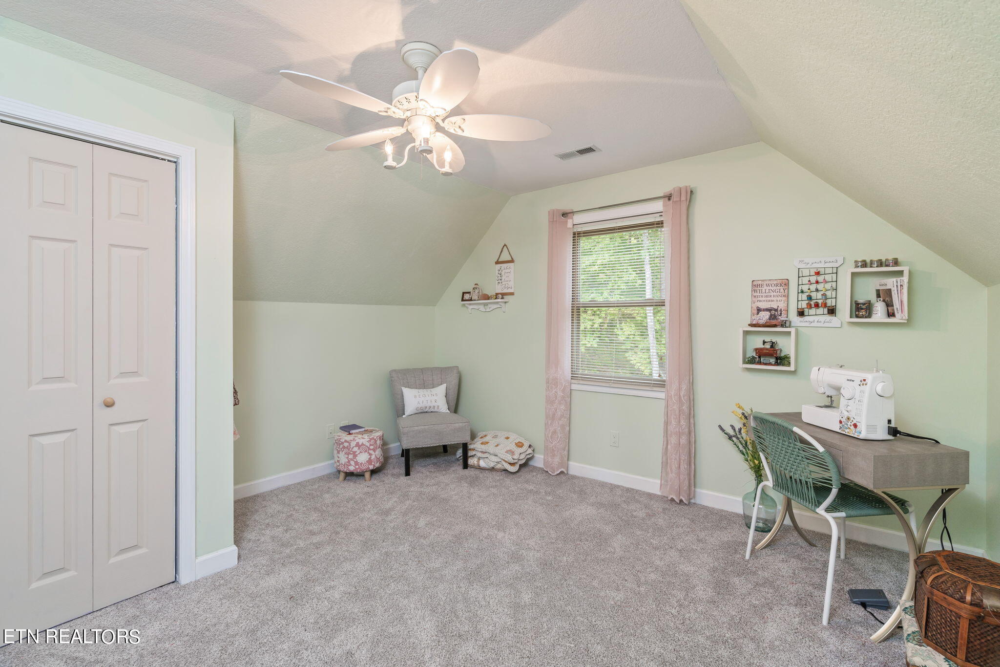 139 Pin Oak Drive Rockwood TN 37854
