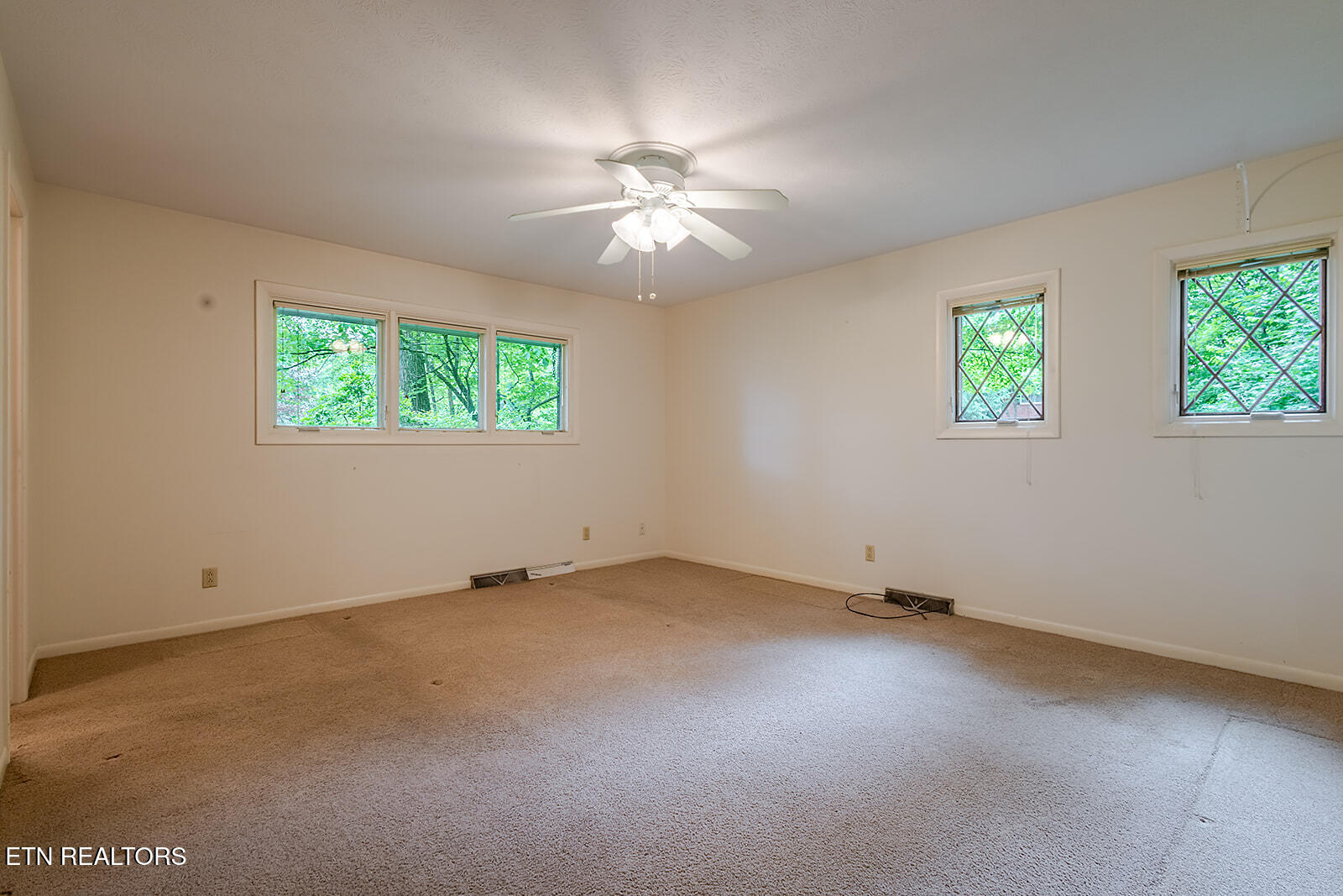 106 Newcrest Lane Oak Ridge TN 37830